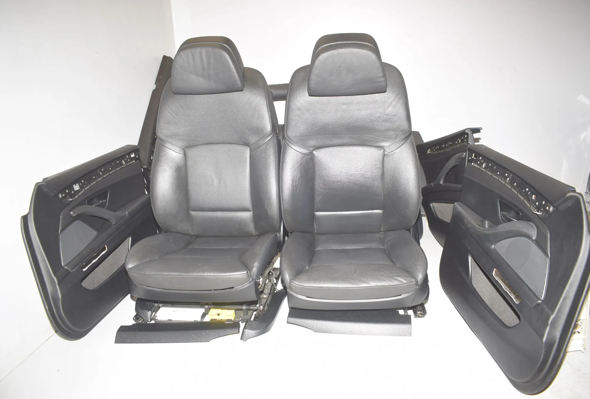 Seat set · BMW 5 Touring (F11) 530 d 2011