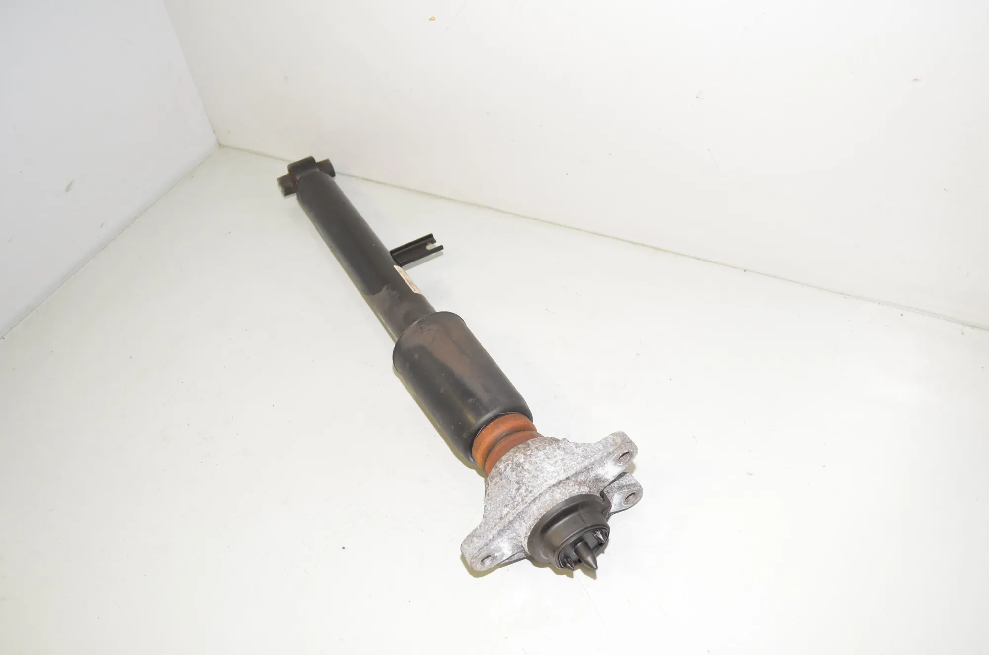 Rear Right Shock Absorber – OEM 6879317 · BMW 3 Touring (G21) (2019 - -) 320 d 2020 – 3