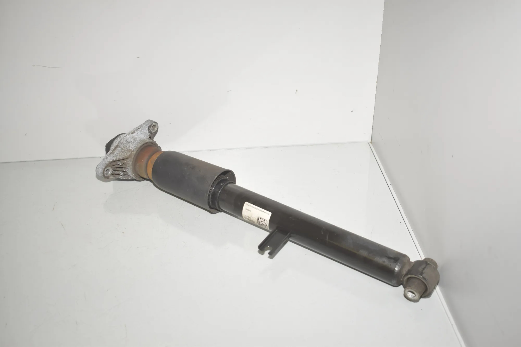 Rear Left Shock Absorber – OEM 7568793 · BMW 3 Touring (G21) (2019 - -) 320 d 2020 – 3
