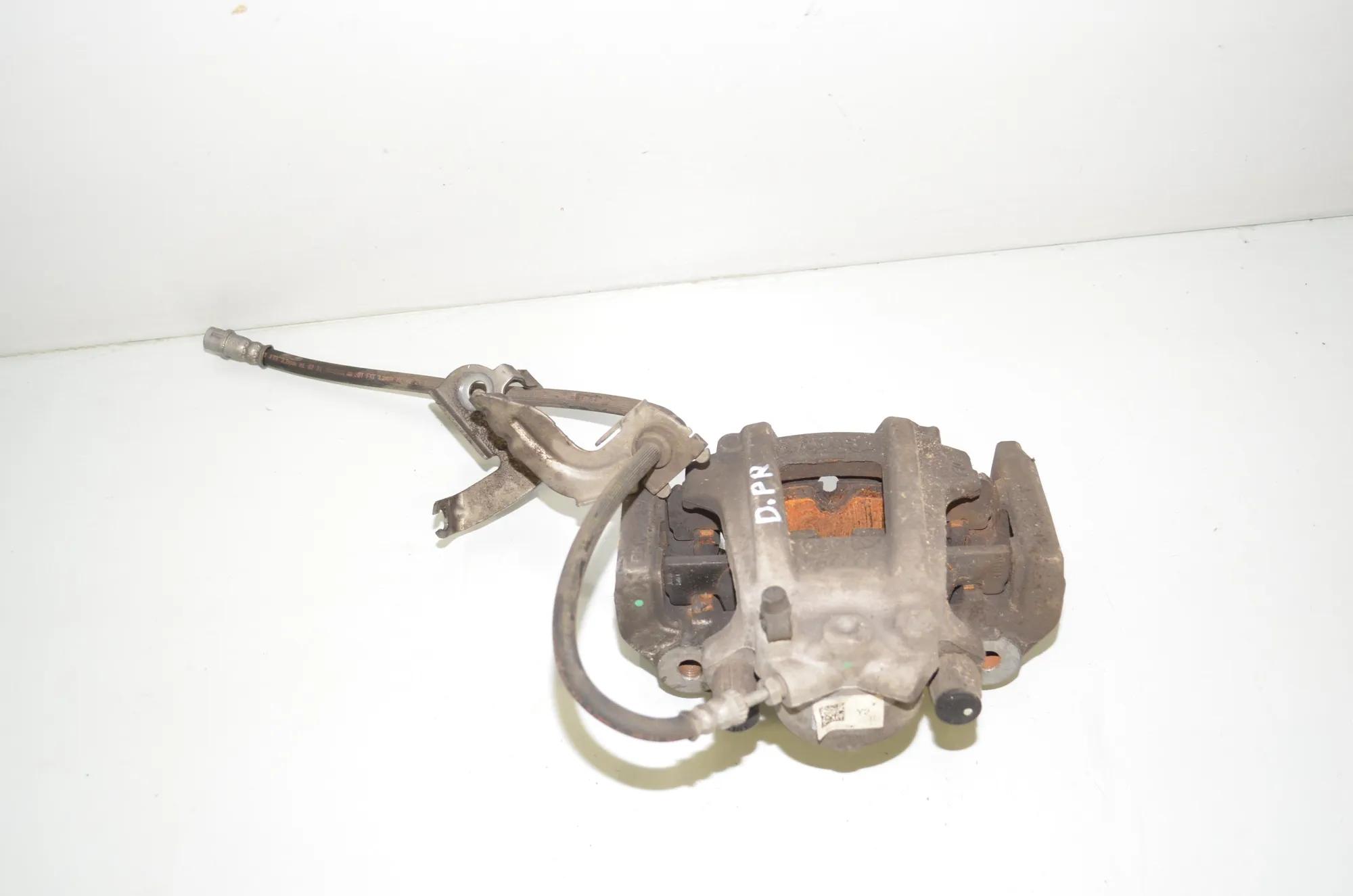 Front Right Brake Caliper – OEM 6895222 · BMW 3 Touring (G21) (2019 - -) 318 d 2021 – 2