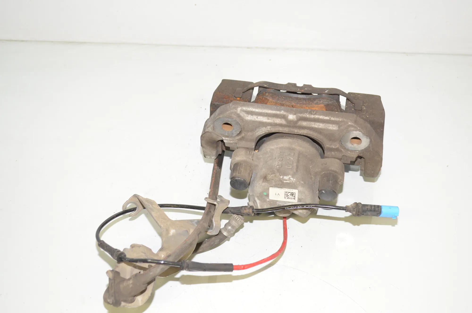 Front Left Brake Caliper – OEM 6895221 · BMW 3 Touring (G21) (2019 - -) 318 d 2021 – 4