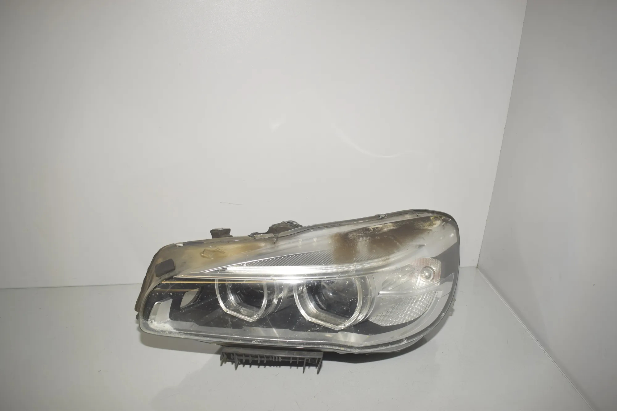 Front Left Headlight – OEM 7391401 · BMW 2 Active Tourer (F45) 220 d xDrive 2014 – 2