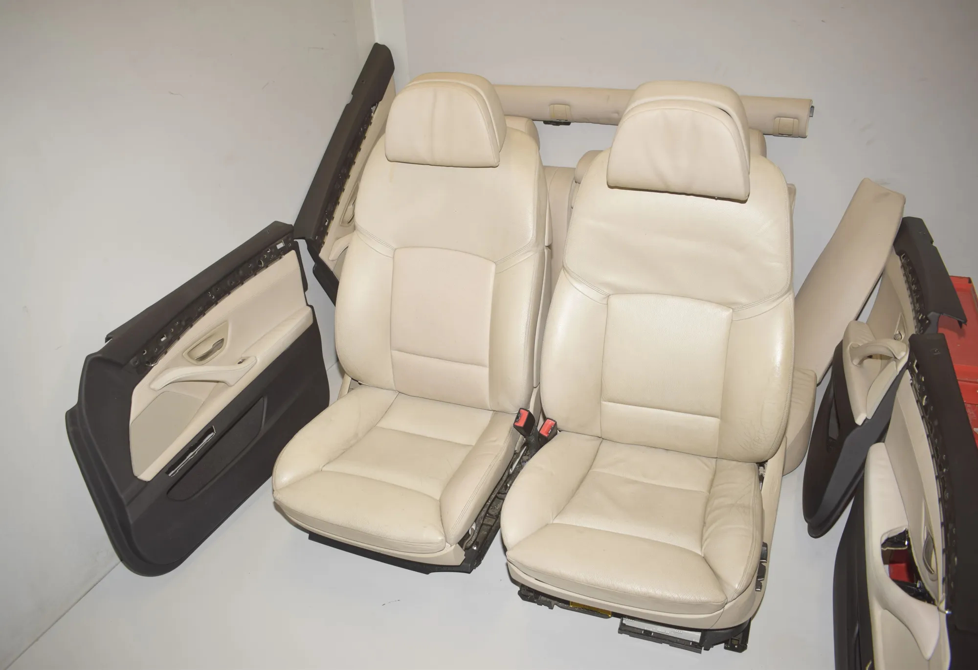 Seat set · BMW 5 Touring (F11) 530 d 2011 – 8