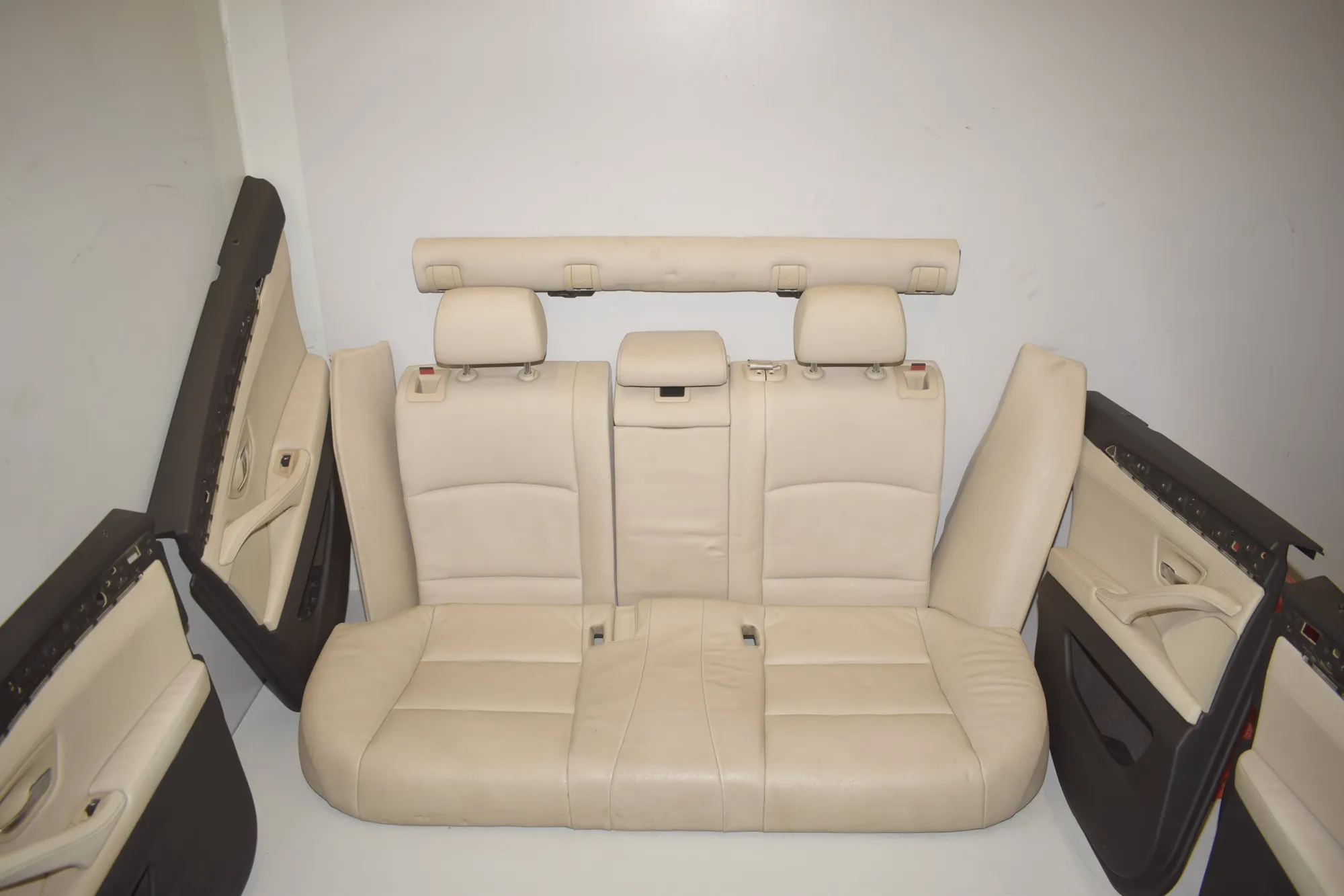 Seat set · BMW 5 Touring (F11) 530 d 2011 – 15