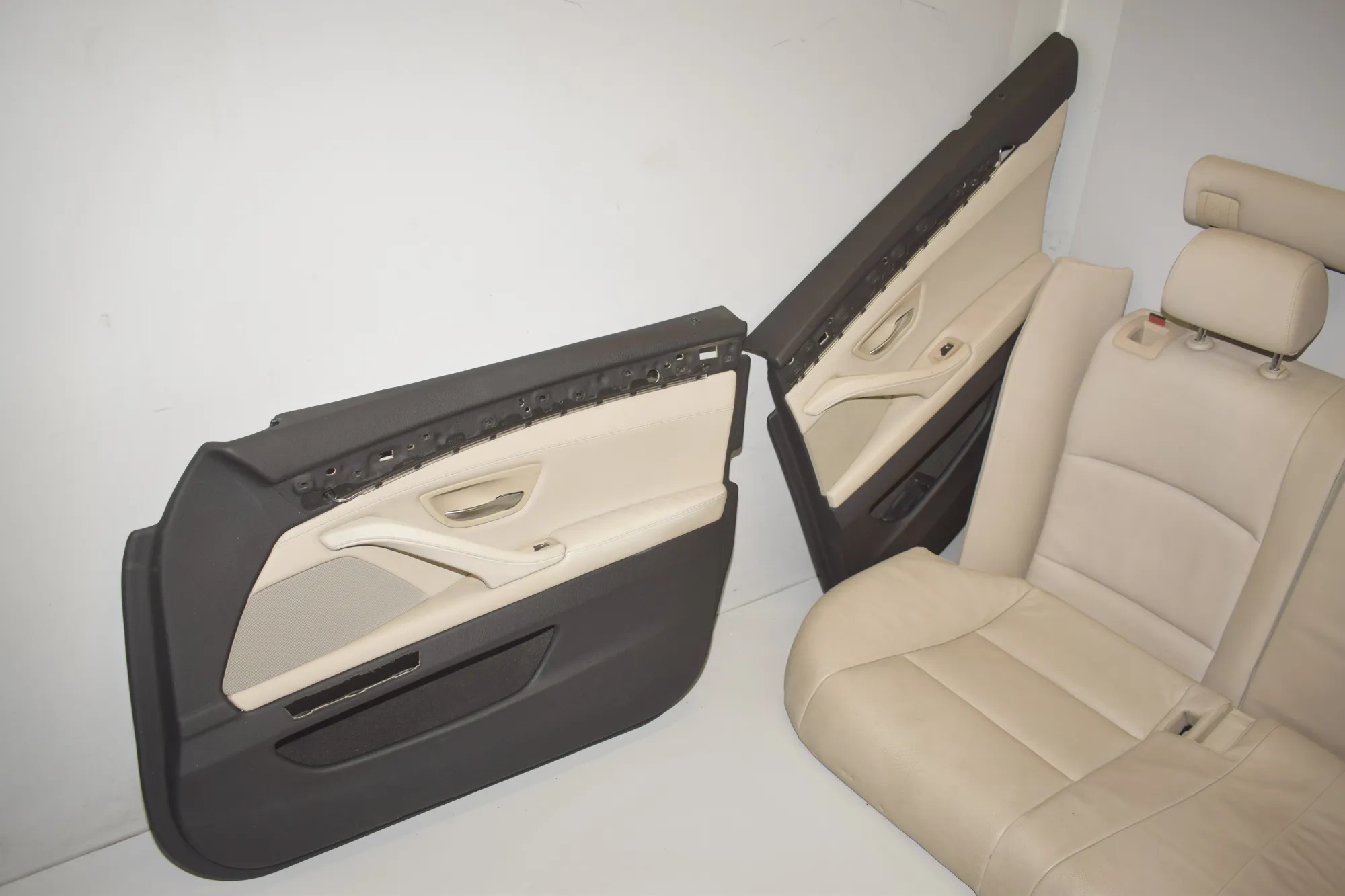 Seat set · BMW 5 Touring (F11) 530 d 2011 – 11