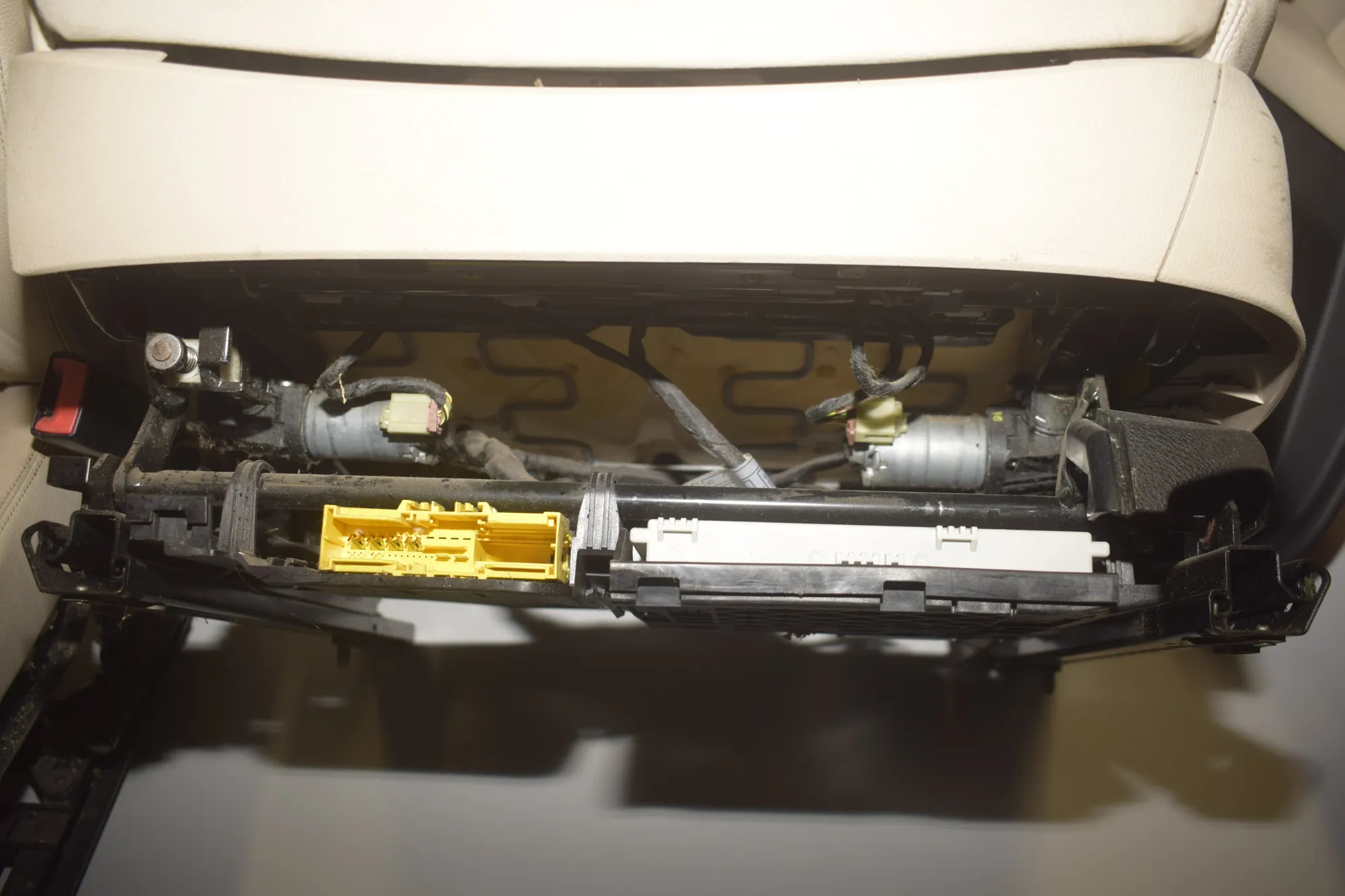 Seat set · BMW 5 Touring (F11) 530 d 2011 – 22
