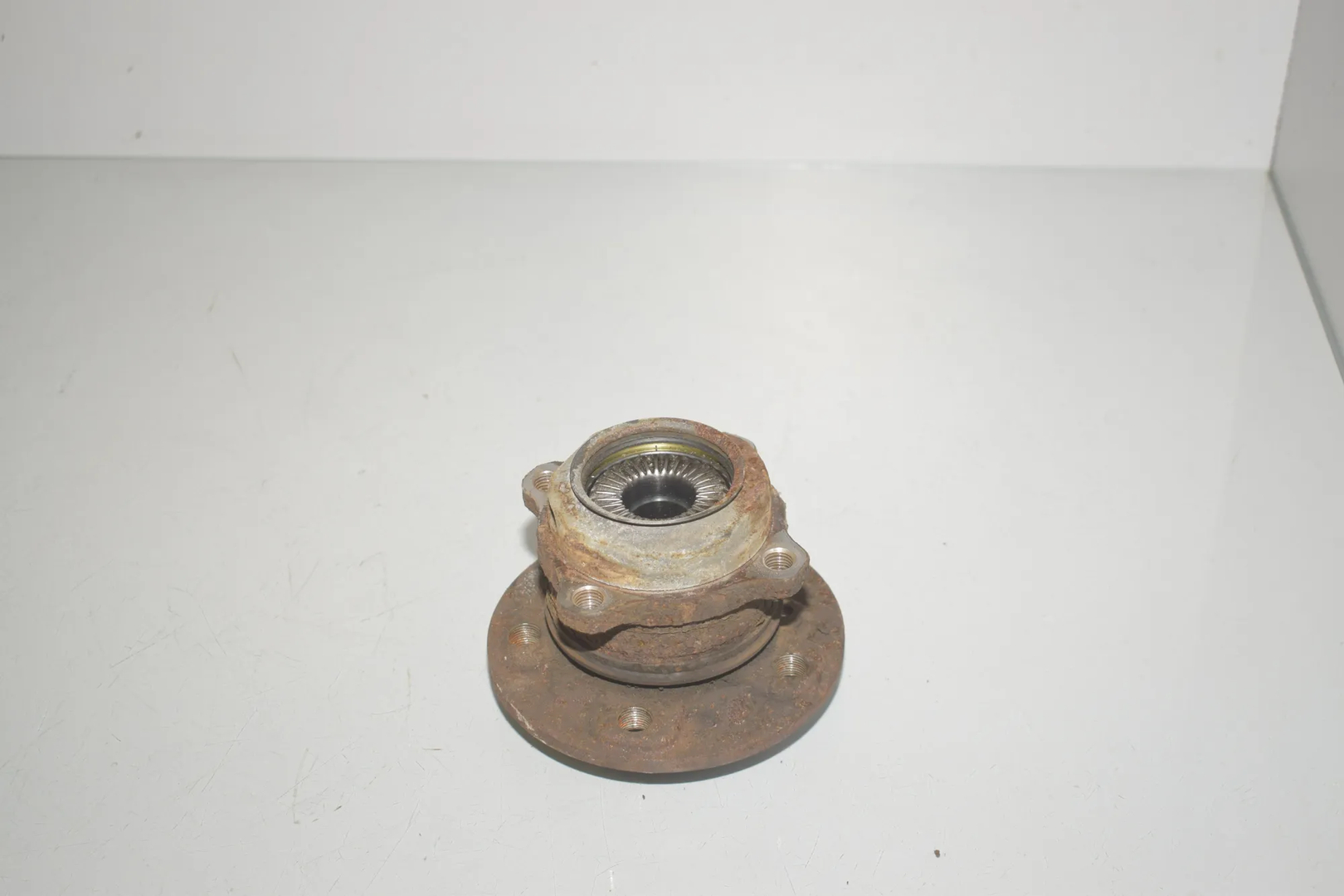 Rear Left Wheel Bearing – OEM 6851589 · BMW 2 Active Tourer (F45) 220 d xDrive 2014 – 3