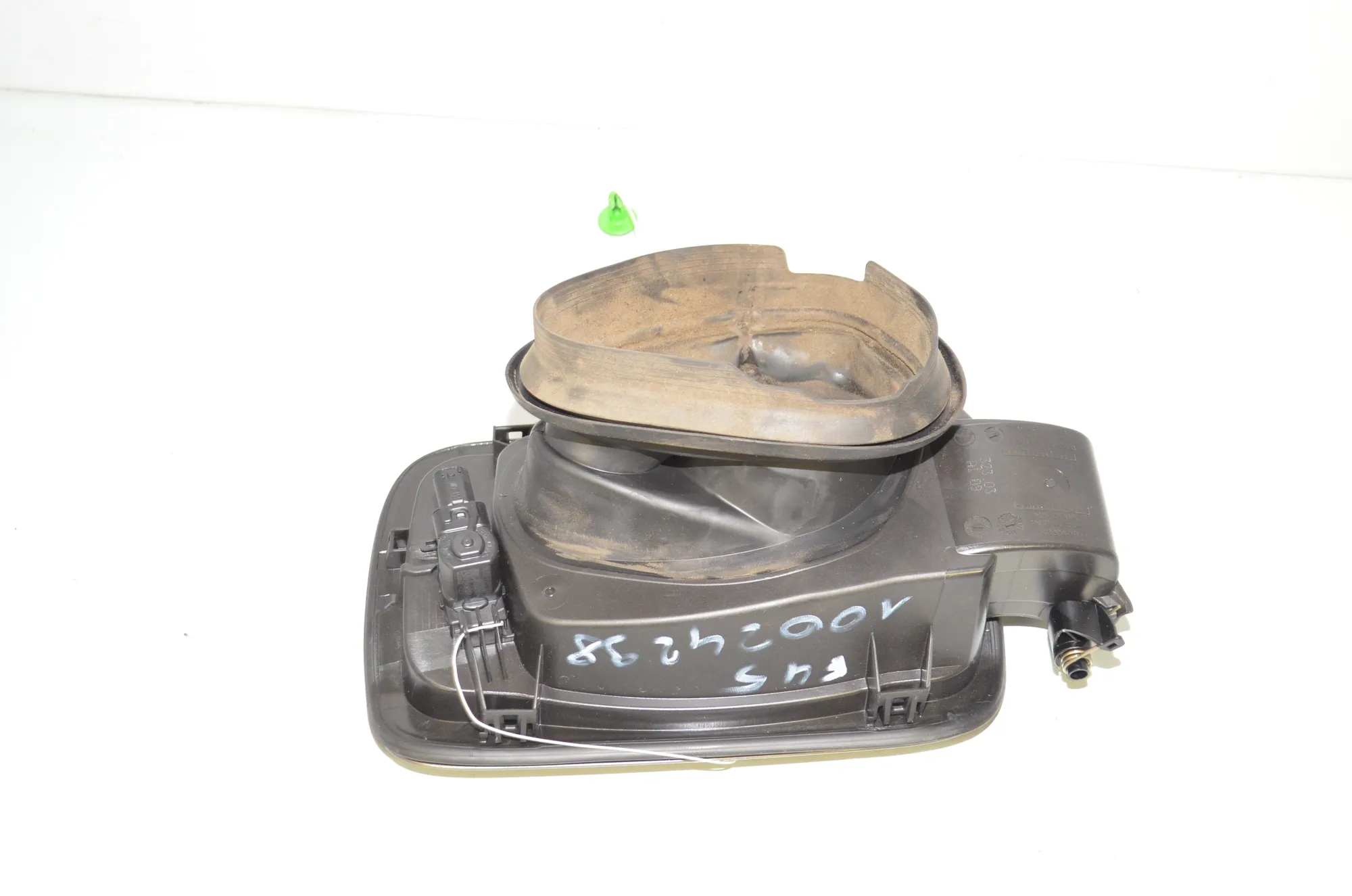 Fuel Tank Flap Cap – OEM 7302255 · BMW 2 Active Tourer (F45) 220 d xDrive 2014 – 3