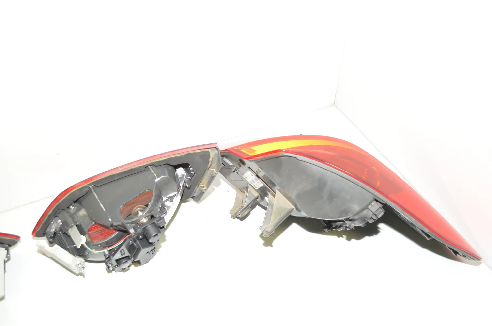 Rear Tail Light Set – OEM 63217311059 · BMW 2 Active Tourer (F45) 220 d xDrive 2014 – 6