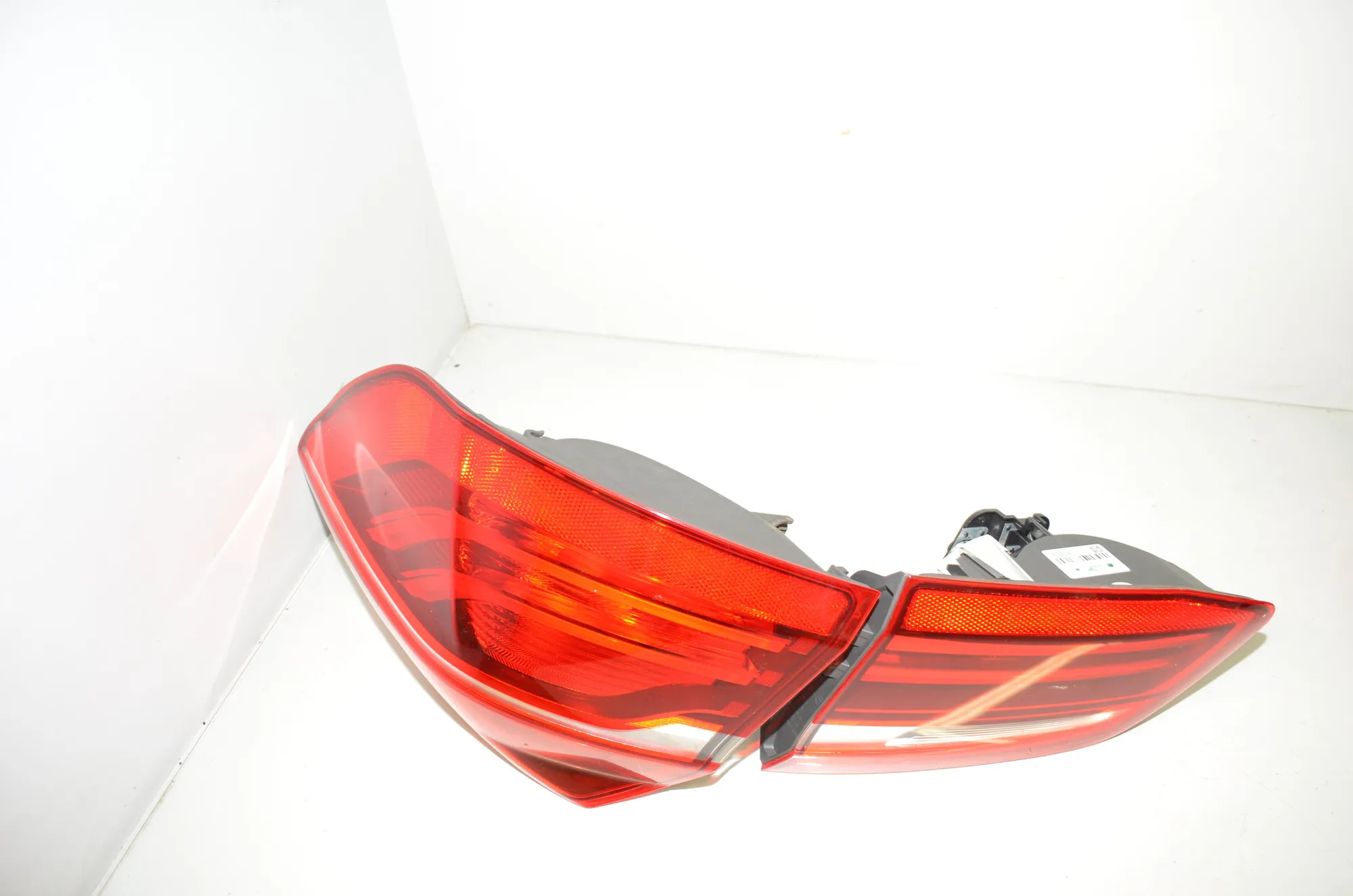 Rear Tail Light Set – OEM 63217311059 · BMW 2 Active Tourer (F45) 220 d xDrive 2014 – 8