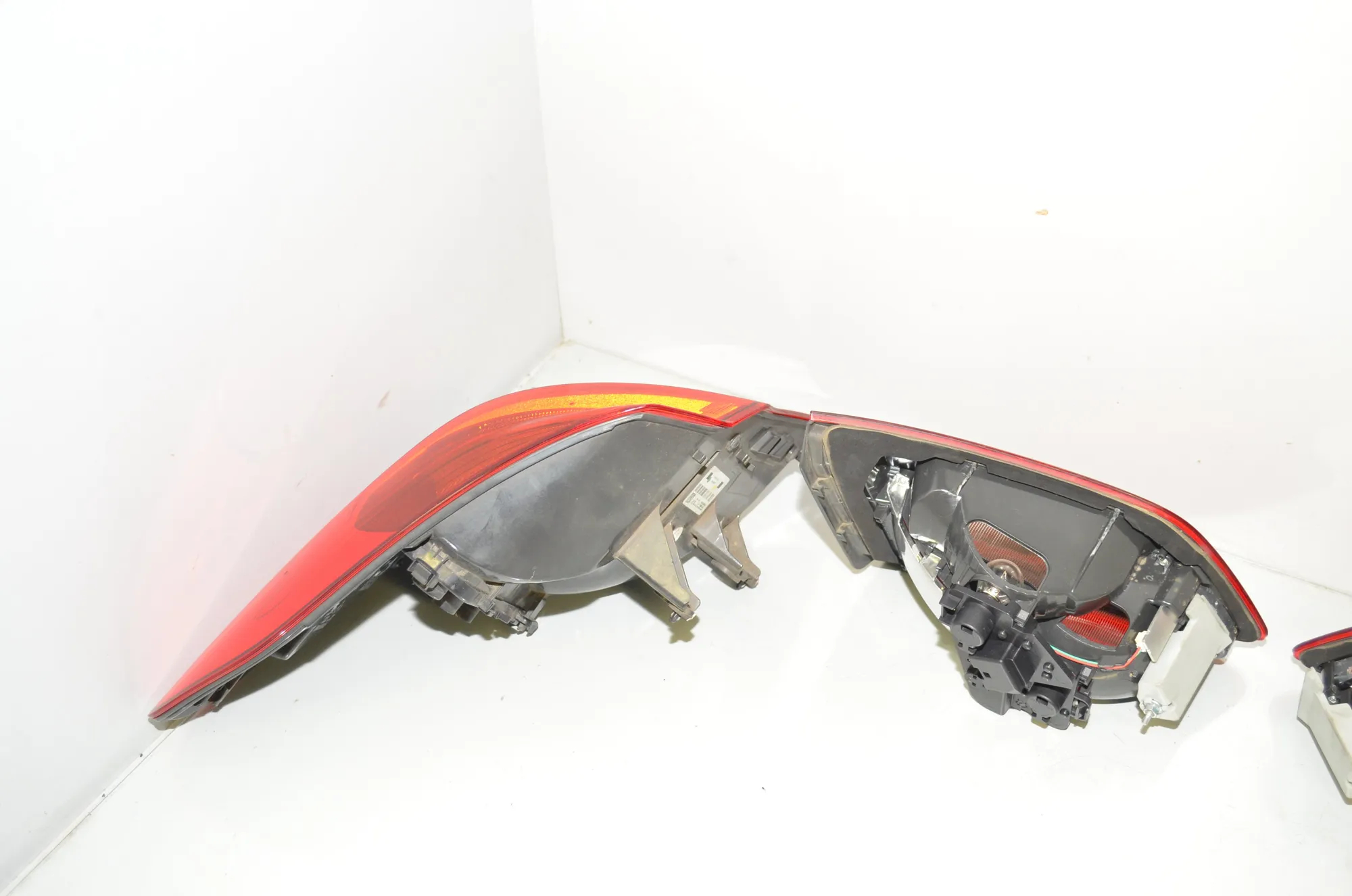 Rear Tail Light Set – OEM 63217311059 · BMW 2 Active Tourer (F45) 220 d xDrive 2014 – 5