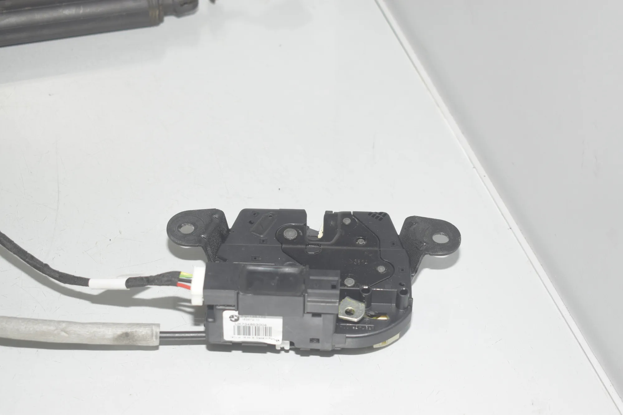 Electric Tailgate Opening Kit – OEM 7388490 · BMW 2 Active Tourer (F45) 220 d xDrive 2014 – 10