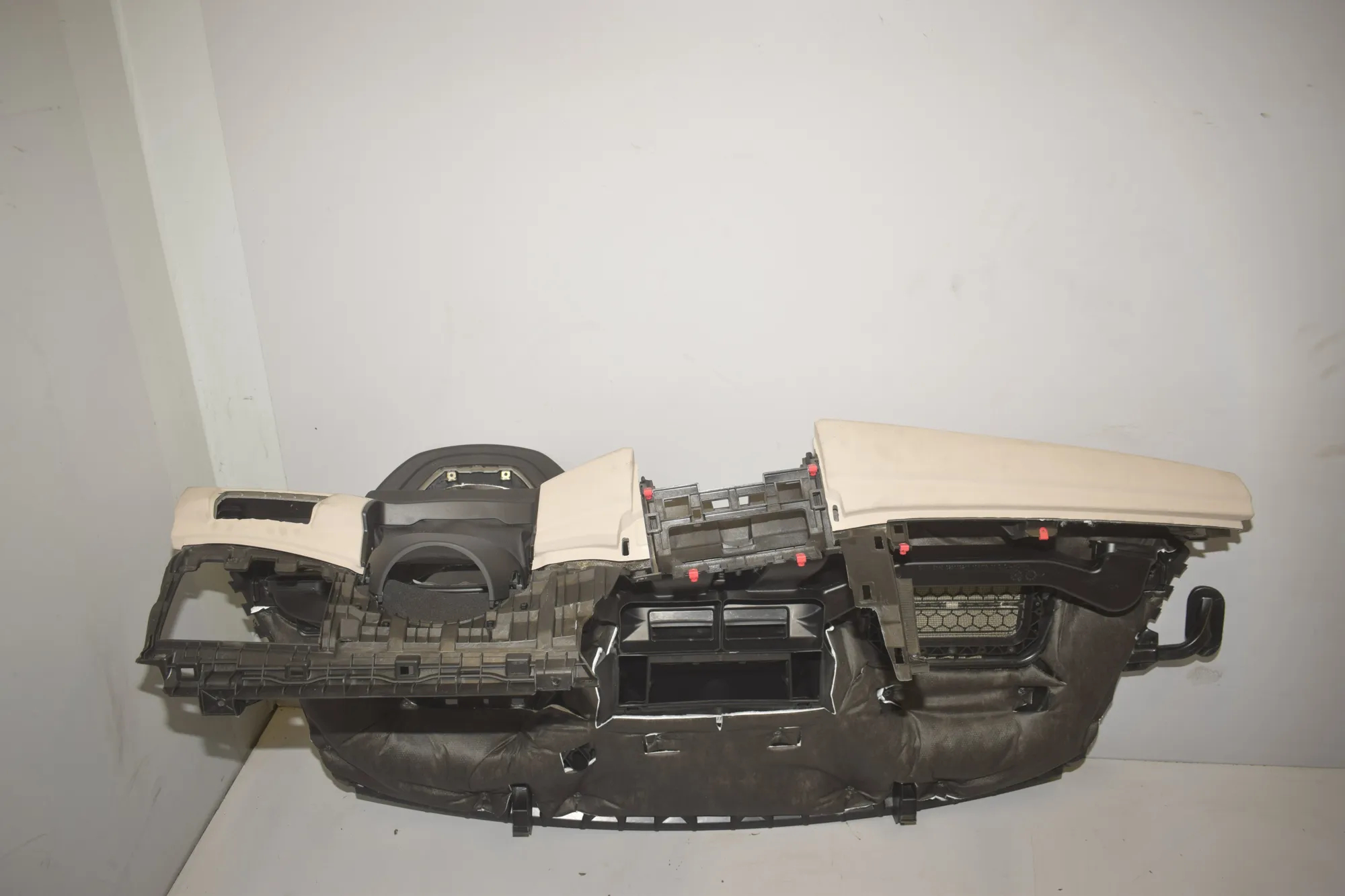 Dashboard – OEM 9347735 · BMW 2 Active Tourer (F45) 220 d xDrive 2014 – 3
