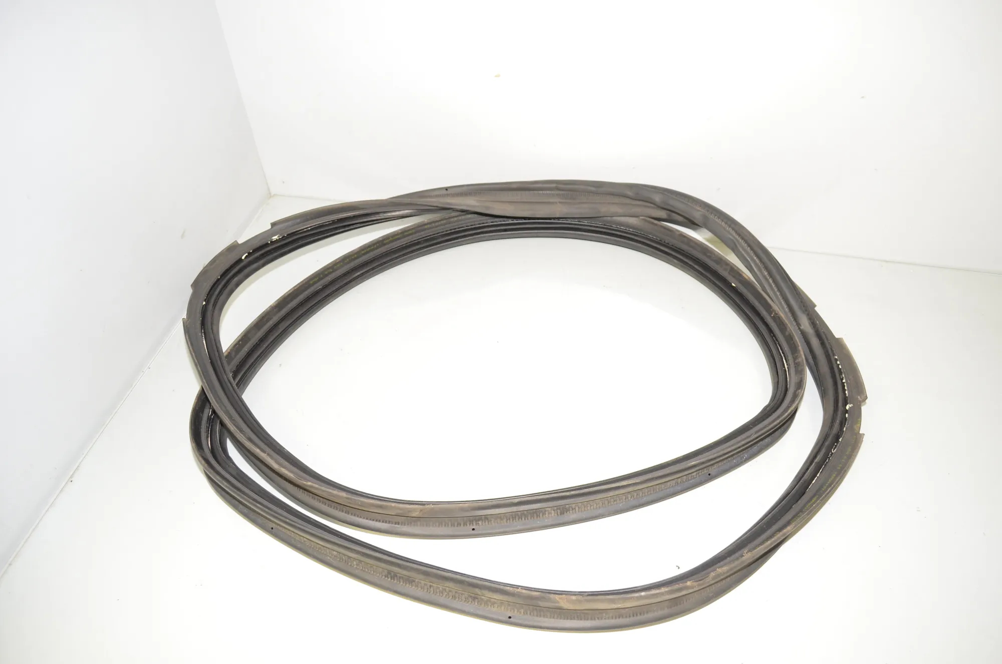 Tailgate Rubber Seal – OEM 7440481 · BMW 2 Active Tourer (F45) 220 d xDrive 2014 – 2