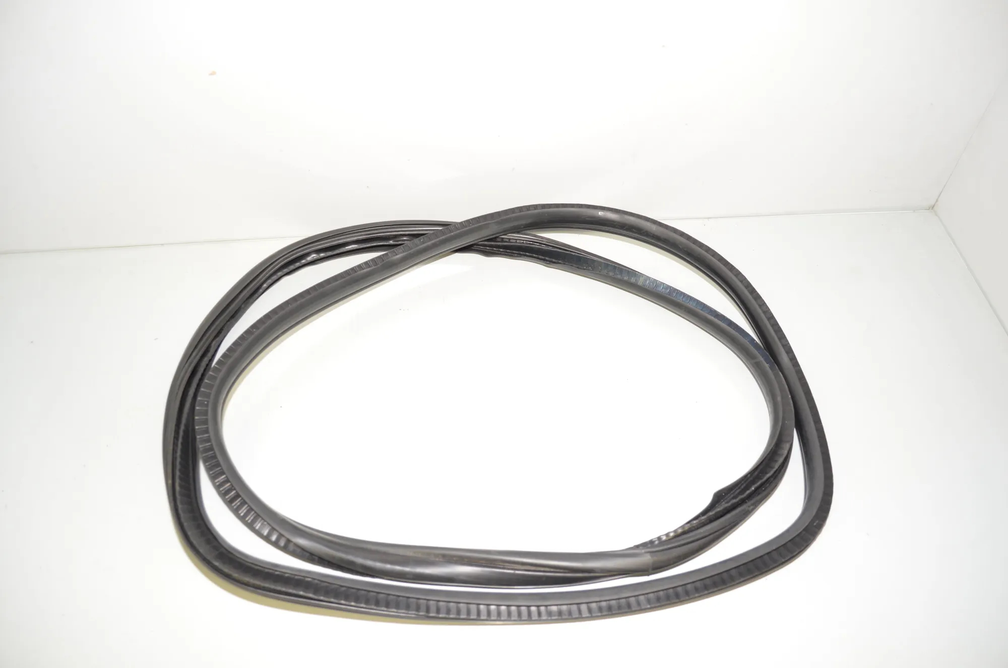 Rear Left Door Seal Rubber – OEM 7298894 · BMW 2 Active Tourer (F45) 220 d xDrive 2014 – 3