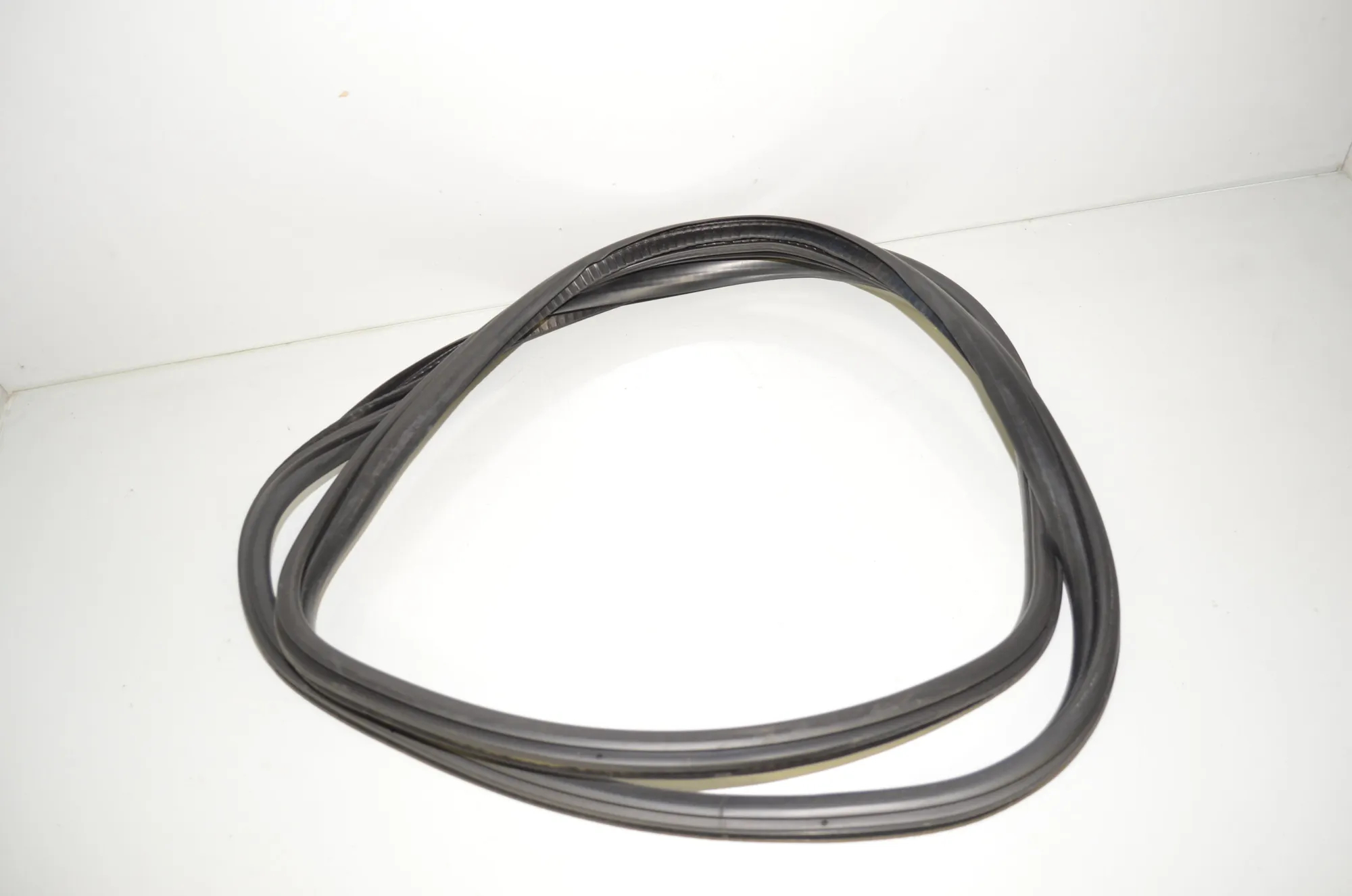 Rear Right Door Seal Rubber – OEM 7298894 · BMW 2 Active Tourer (F45) 220 d xDrive 2014 – 2