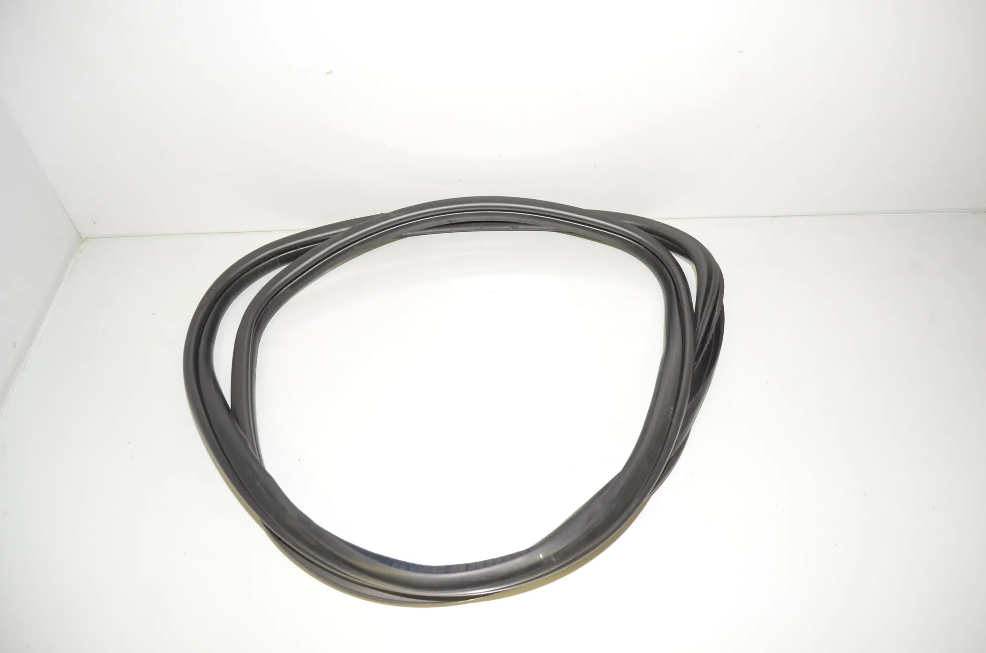 Rear Right Door Seal Rubber – OEM 7298894 · BMW 2 Active Tourer (F45) 220 d xDrive 2014 – 3