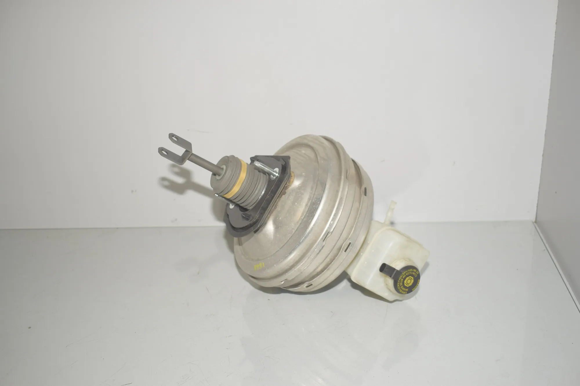 Brake Servo Booster – OEM 6786685 · BMW 7 (F01, F02) 730 d 2011 – 3