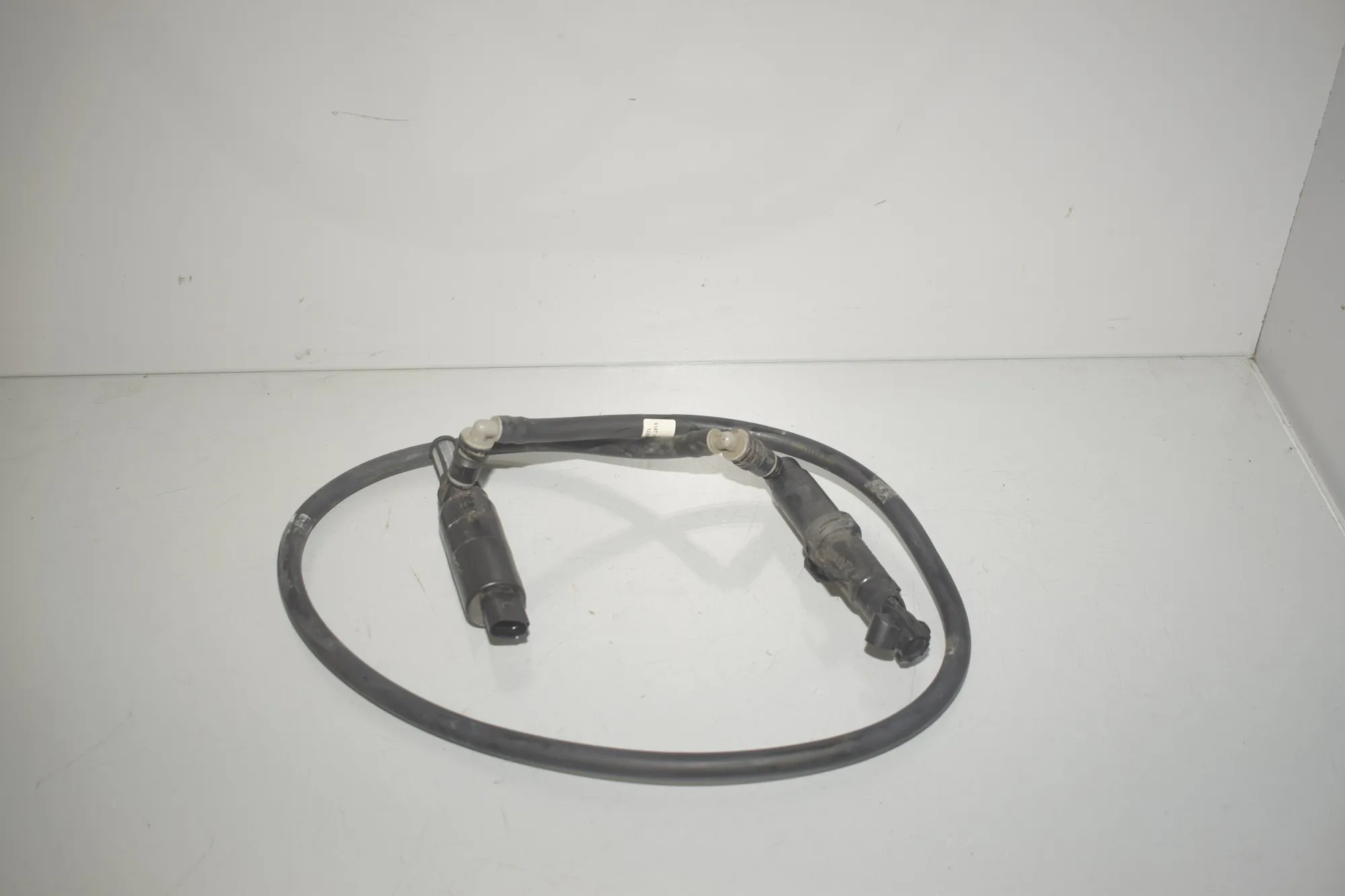 Headlight Washer Nozzle Pipe – OEM 7178747 · BMW 7 (F01, F02) 730 d 2011 – 3