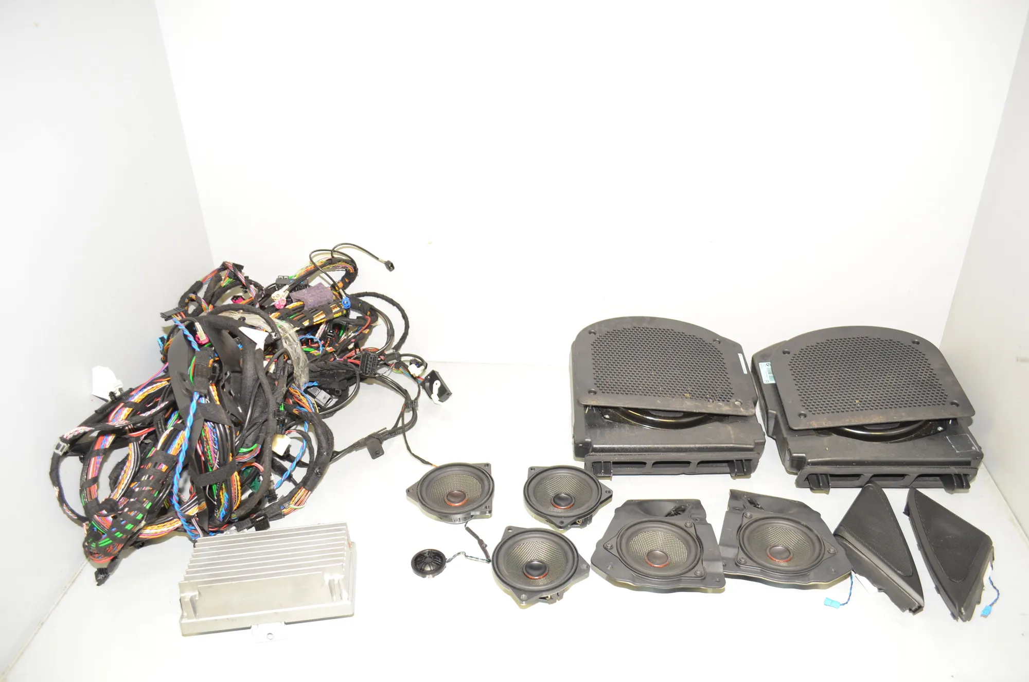 Sound Audio System Set – OEM 9133410 · BMW 7 (F01, F02) 730 d 2011