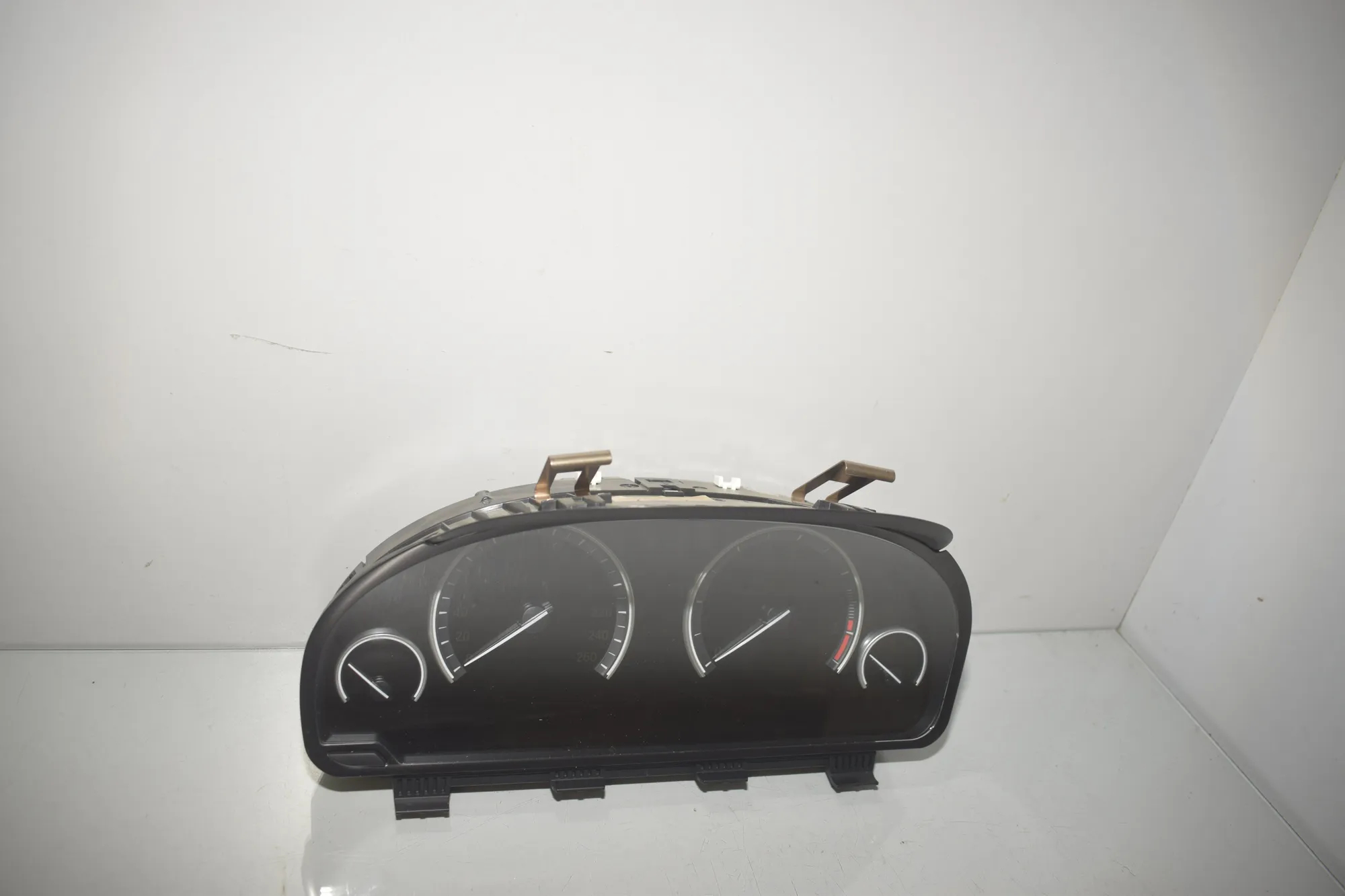 Instrument Cluster Speedometer – OEM 9255568 · BMW 7 (F01, F02) 730 d 2011 – 3