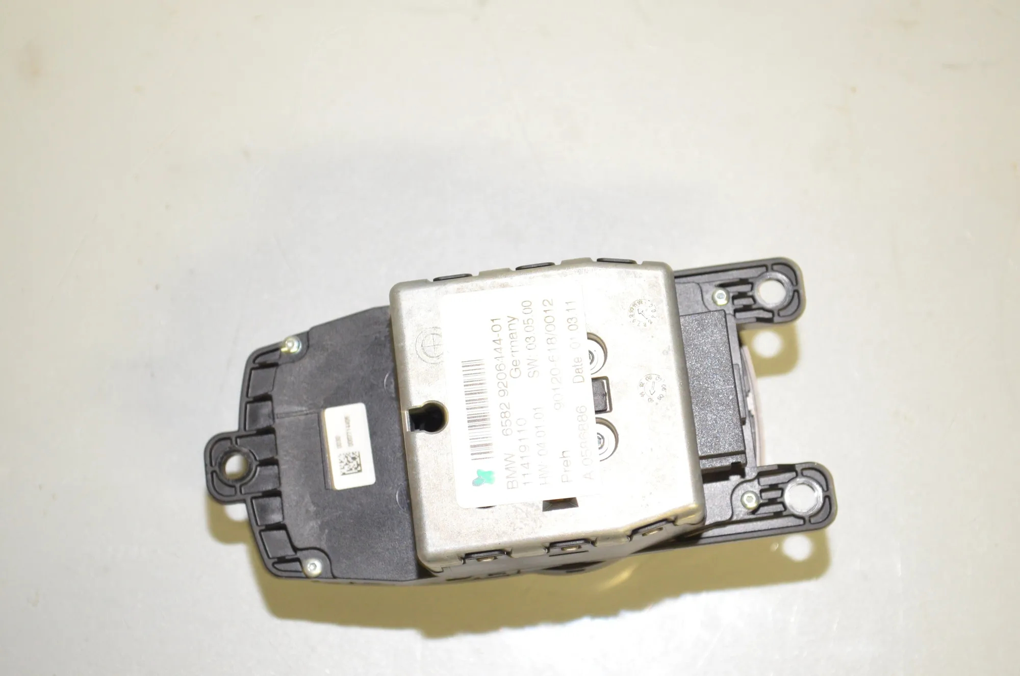 Navigation System – OEM 9206444 · BMW 7 (F01, F02) 730 d 2011 – 3