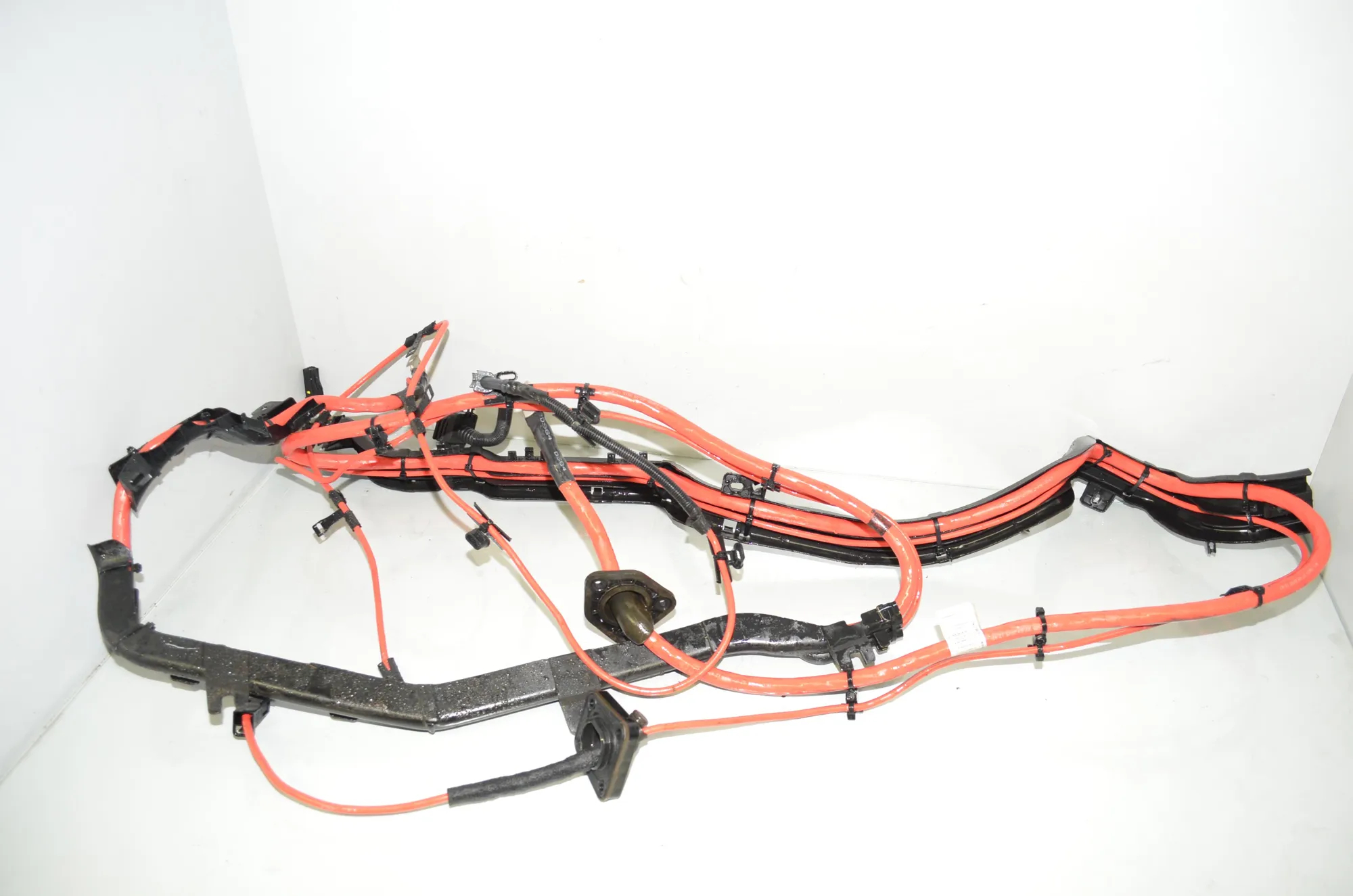 Positive Battery Cable – OEM 9381815 · BMW X5 (F15, F85) xDrive 30 d 2015 – 3