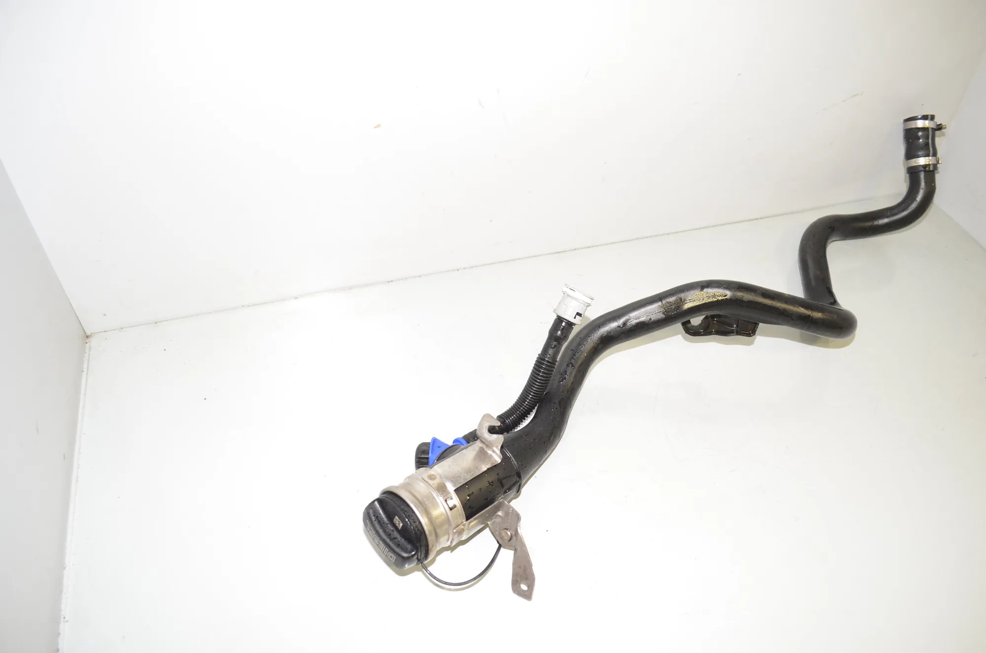Fuel Tank Pipe – OEM 7449051 · BMW 3 Touring (G21) (2019 - -) 318 d 2021 – 3