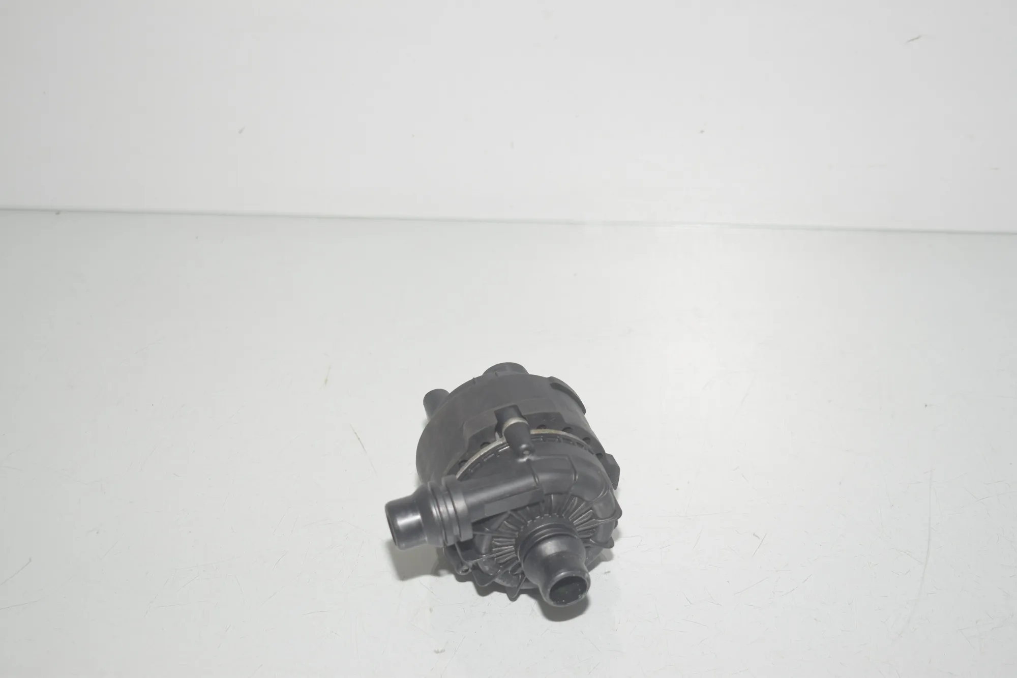 Auxiliary Water Pump – OEM 9455034 · BMW iX (I20) (2021 - -) xDrive 40 2021 – 2