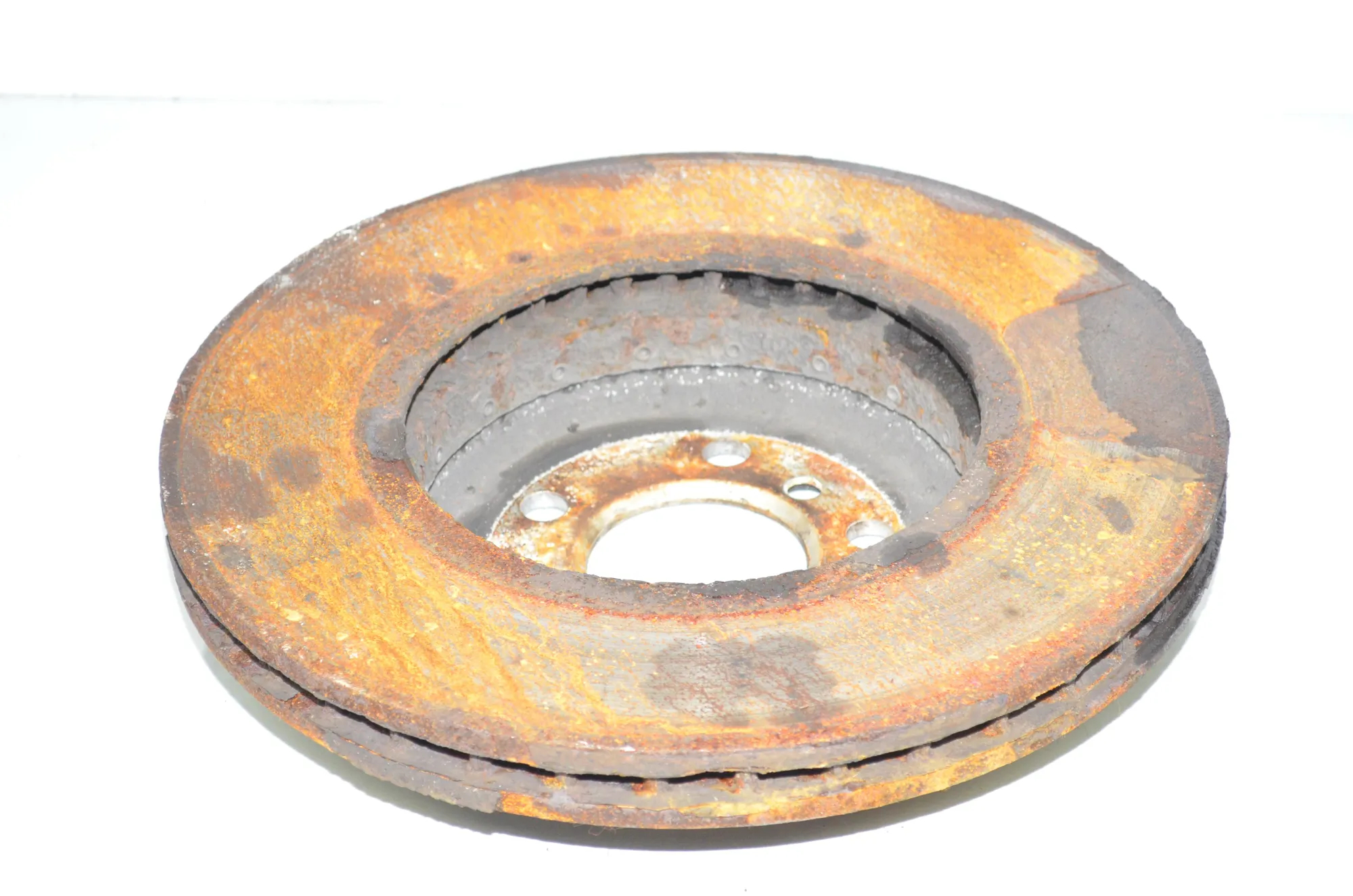 Front Right Brake Disc – OEM 6898723 · BMW 5 Touring (F11) 530 d xDrive 2011 – 4