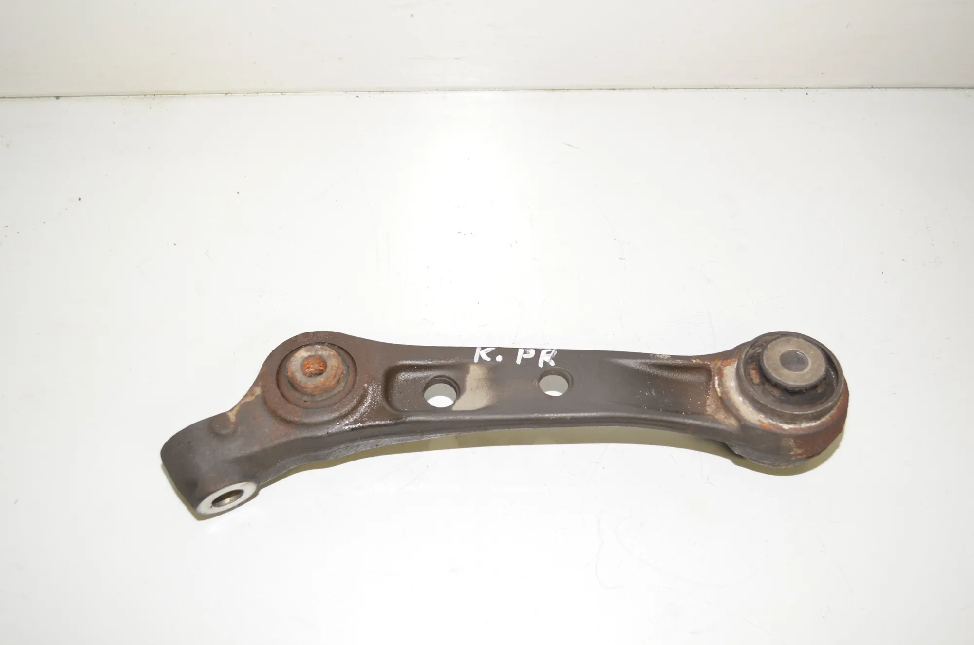 Front Left Straight Control Arm – OEM 6777743 · BMW 5 Touring (F11) 530 d xDrive 2011