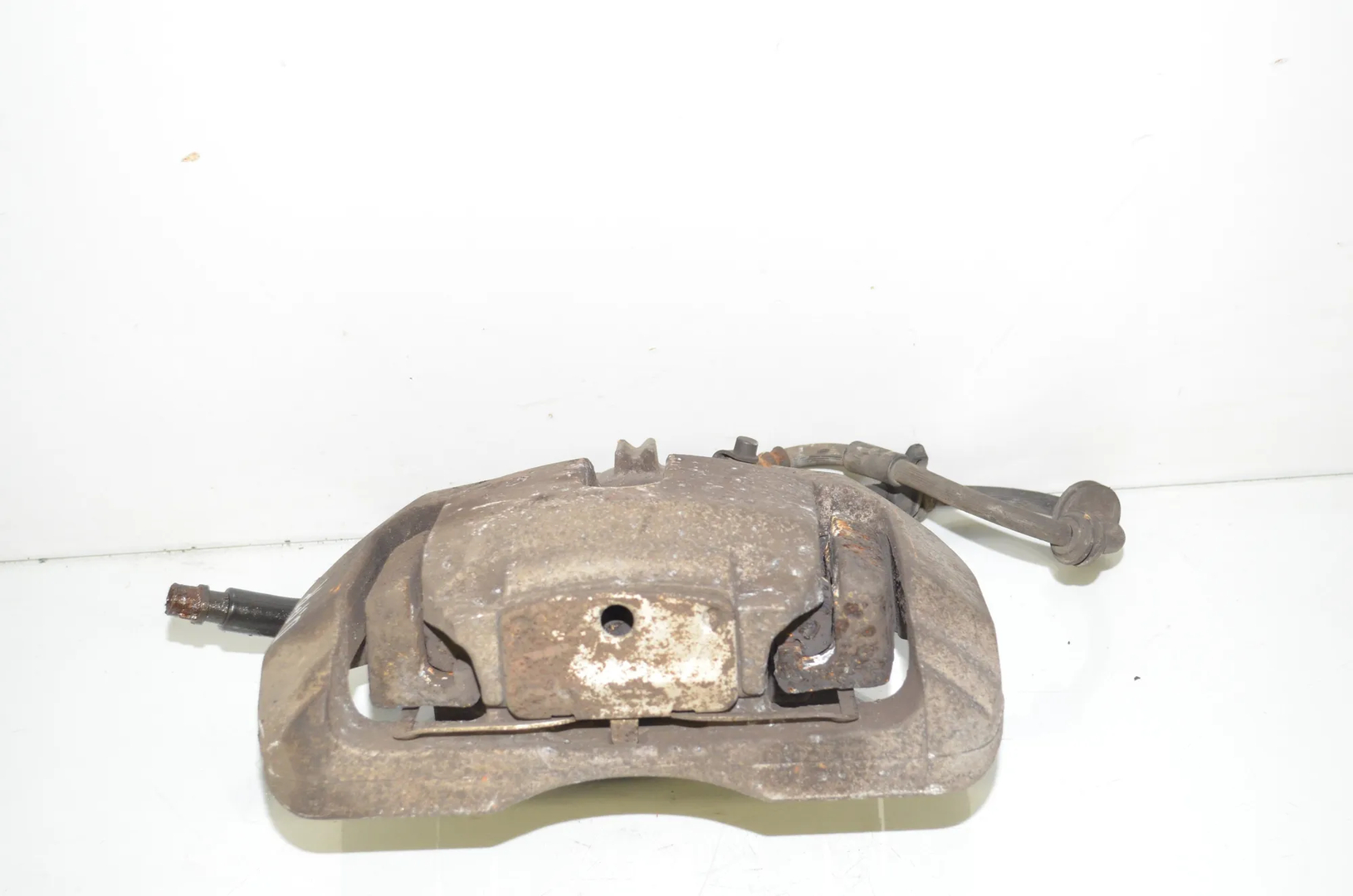 Front Right Brake Caliper – OEM 6792690 · BMW 5 Touring (F11) 530 d xDrive 2011