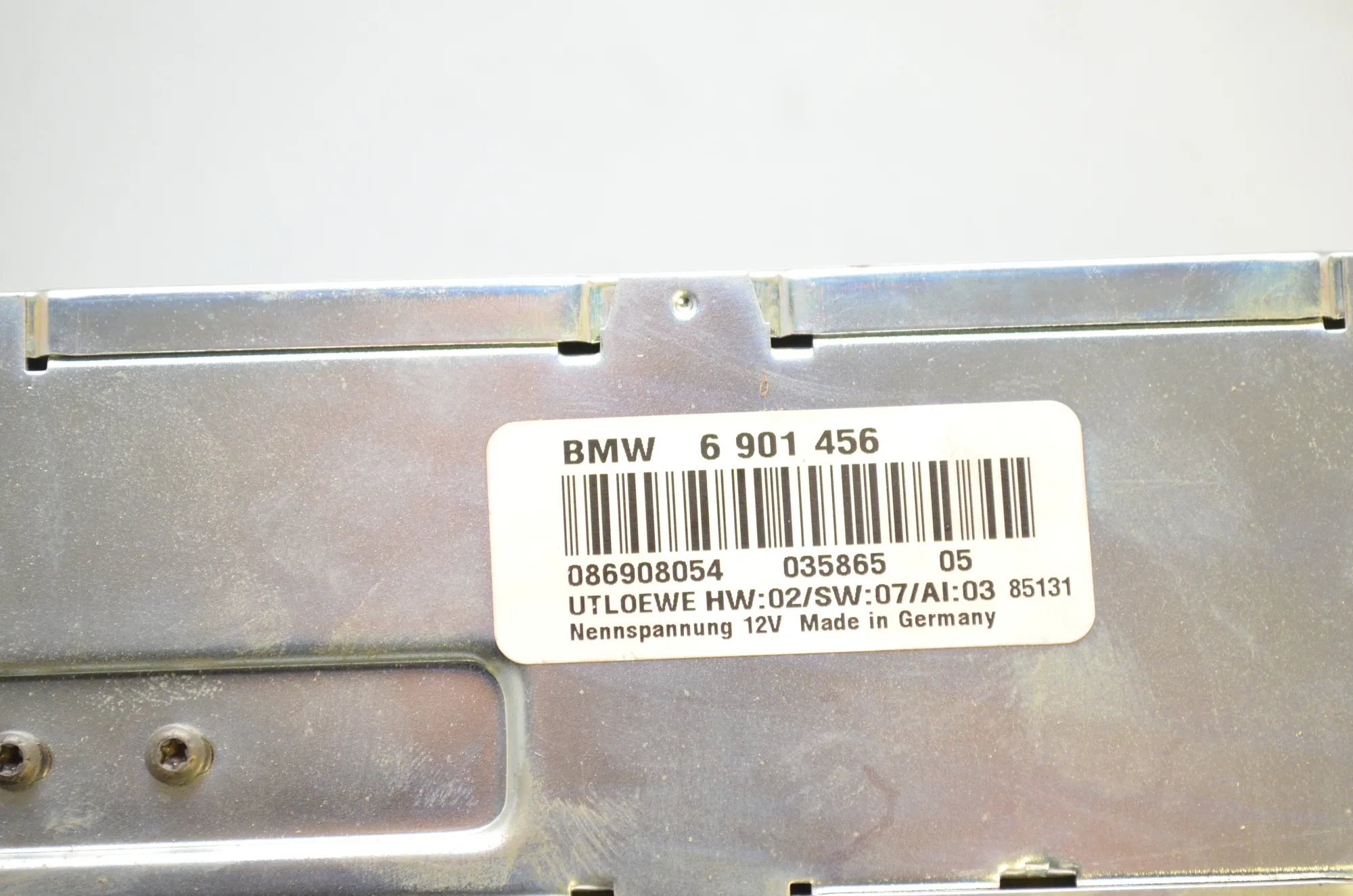 TV Module – OEM 6901456 · BMW 5 (E39) BMW 5 (E39) 520 i 1999 – 4