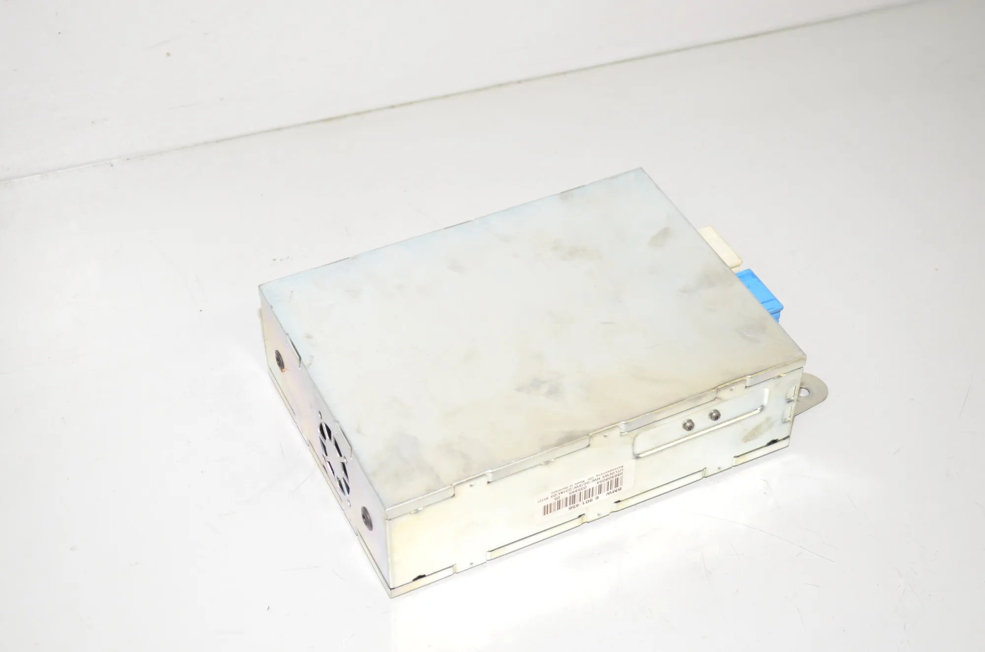 TV Module – OEM 6901456 · BMW 5 (E39) BMW 5 (E39) 520 i 1999
