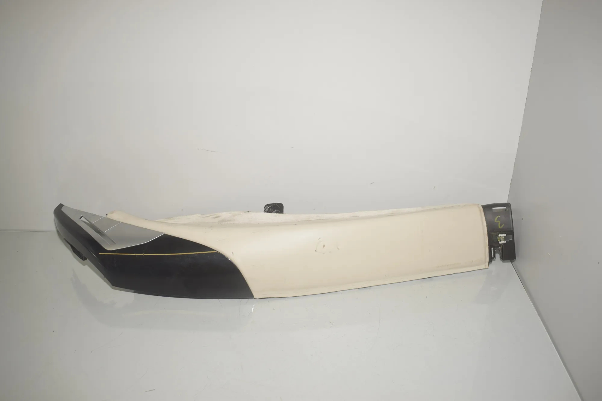 Right Side Pillar Trim – OEM 7382094 · BMW 7 (G11, G12) BMW 7 (G11, G12) 730 d 2017