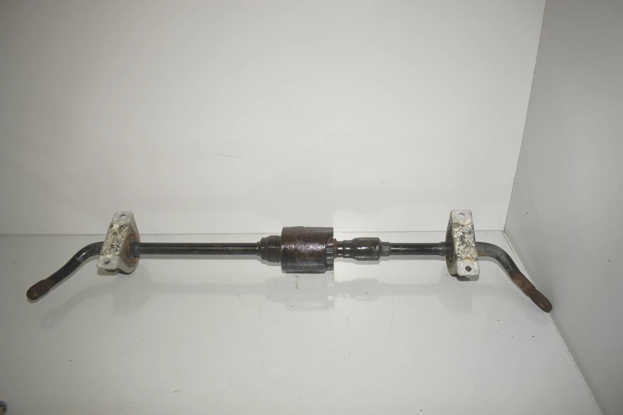 Rear Anti Roll Bar – OEM 6781256 · BMW 5 Touring (F11) 530 d xDrive 2011 – 3