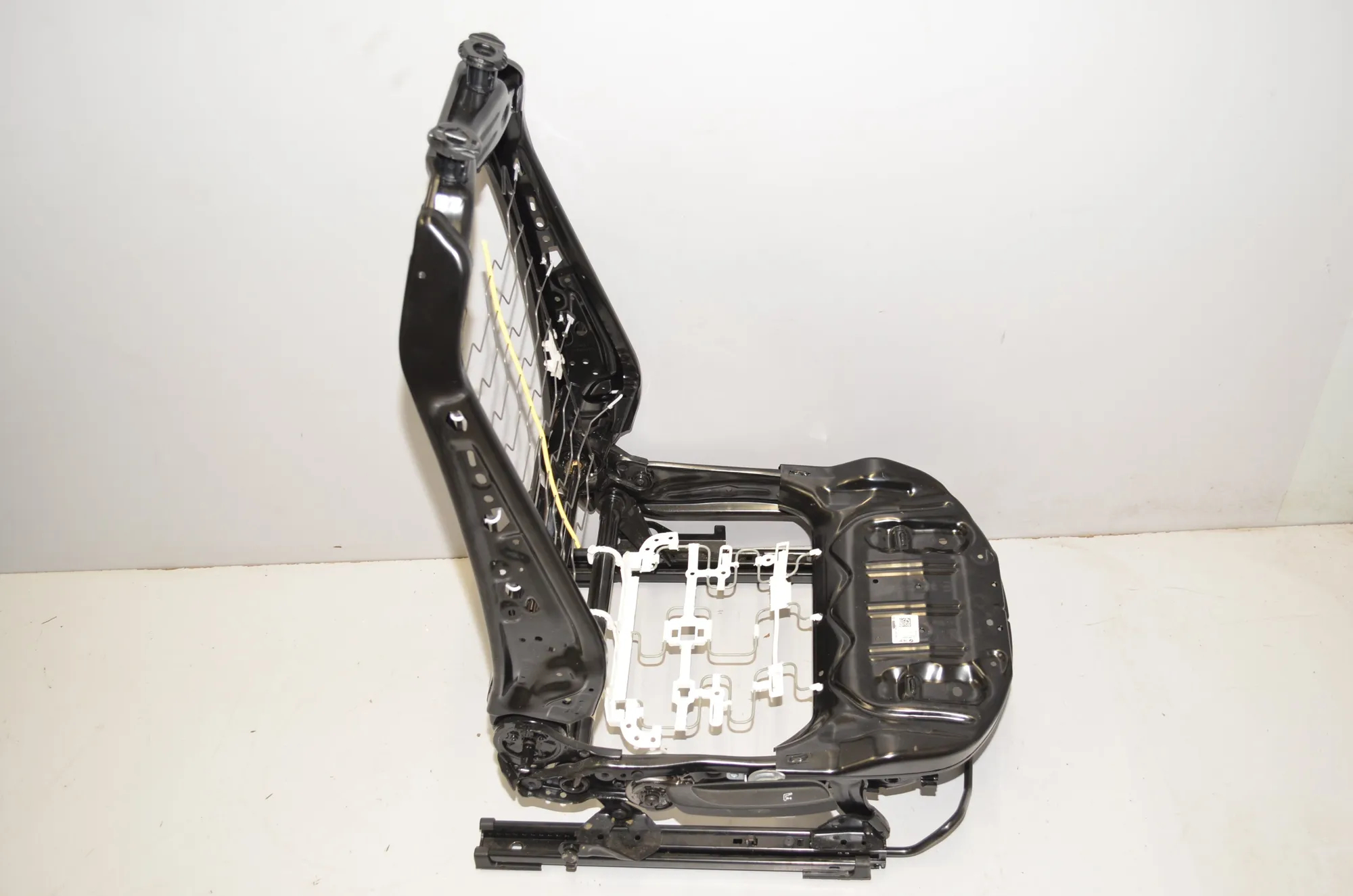 Front Right Seat – OEM 7397444 · BMW X1 (F48) xDrive 20 d 2016 – 4