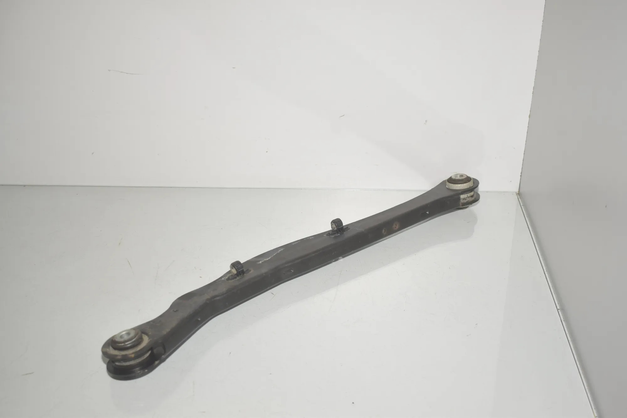 Rear Right Control Arm – OEM 6851563 · BMW X1 (F48) xDrive 20 d 2016 – 3