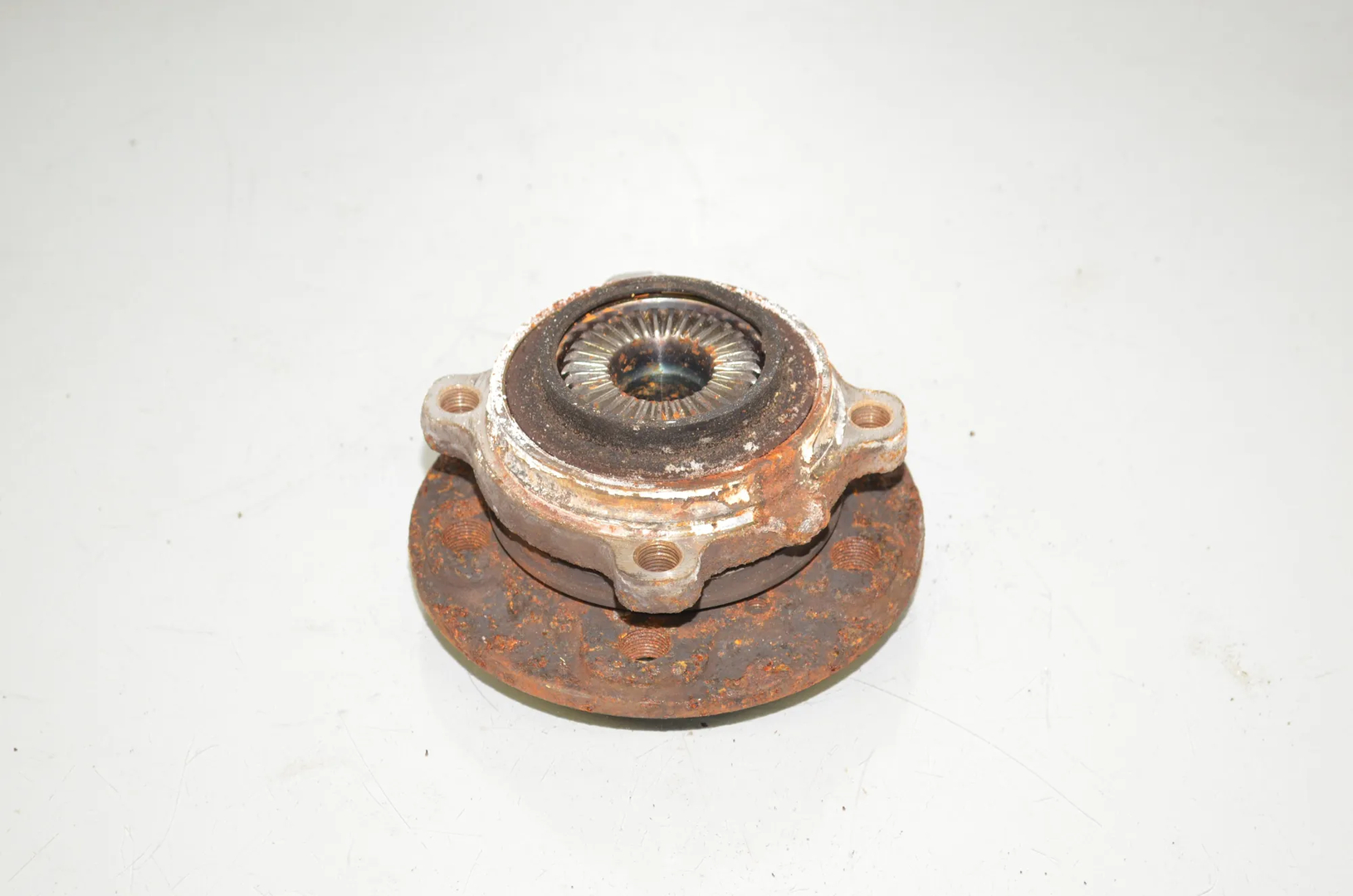 Front Left Wheel Bearing – OEM 6874443 · BMW X1 (F48) xDrive 20 d 2016 – 4