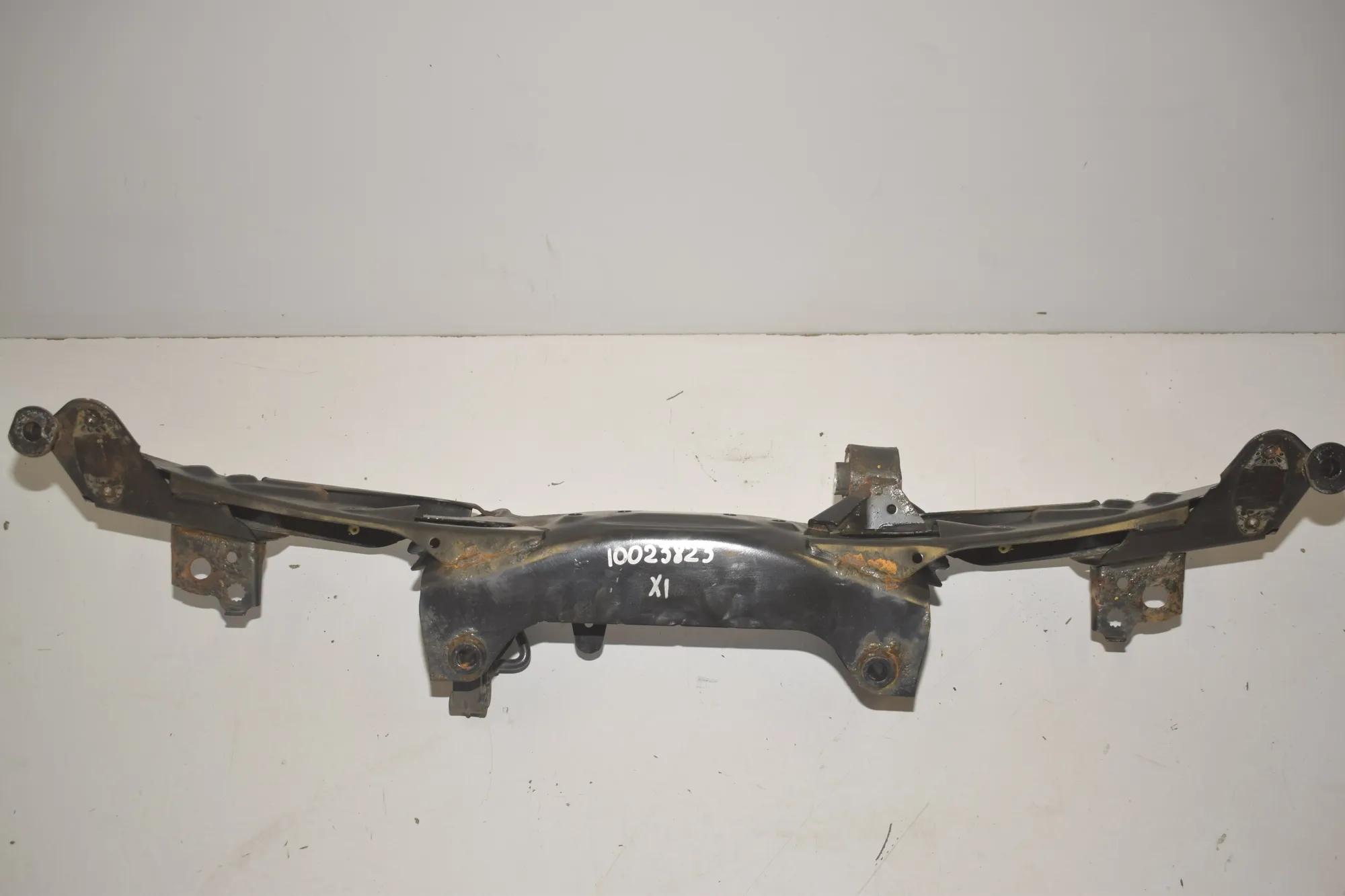 Rear Subframe – OEM 6862558 · BMW X1 (F48) xDrive 20 d 2016 – 2