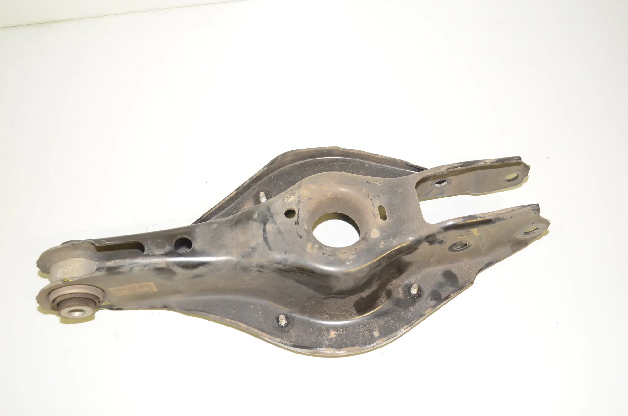 Rear Right Lower Control Arm – OEM 6886448 · BMW 3 Touring (G21) (2019 - -) 318 d 2021 – 3