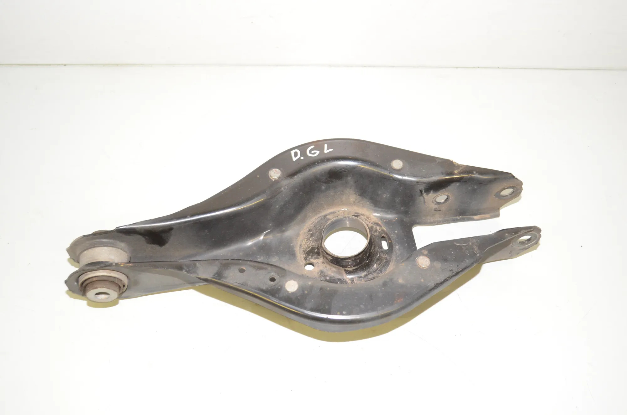 Rear Right Lower Control Arm – OEM 6886448 · BMW 3 Touring (G21) (2019 - -) 318 d 2021 – 2
