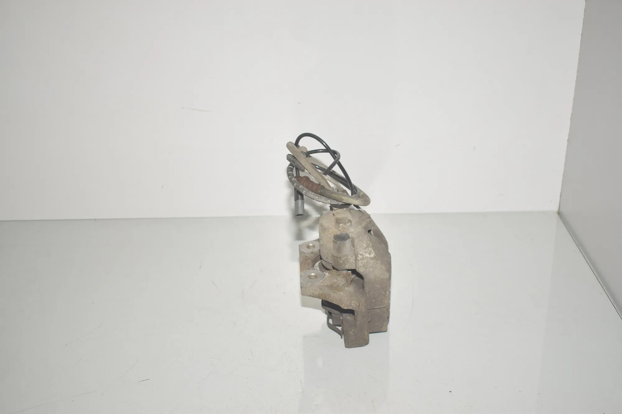 Rear Right Brake Caliper – OEM 6776788 · BMW X5 (F15, F85) xDrive 30 d 2015 – 2
