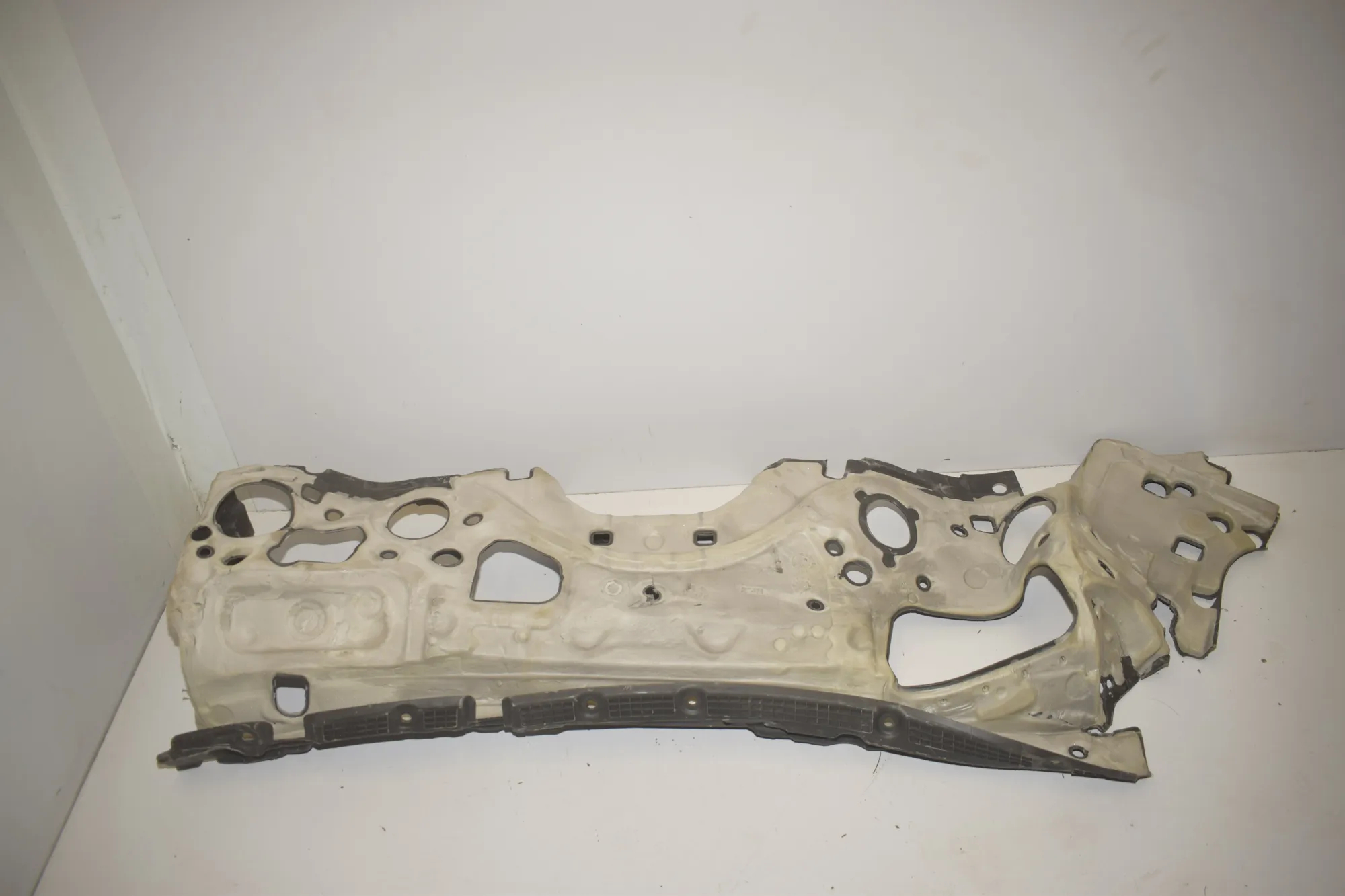 Sound Insulation – OEM 7483412 · BMW iX (I20) (2021 - -) xDrive 40 2021 – 4