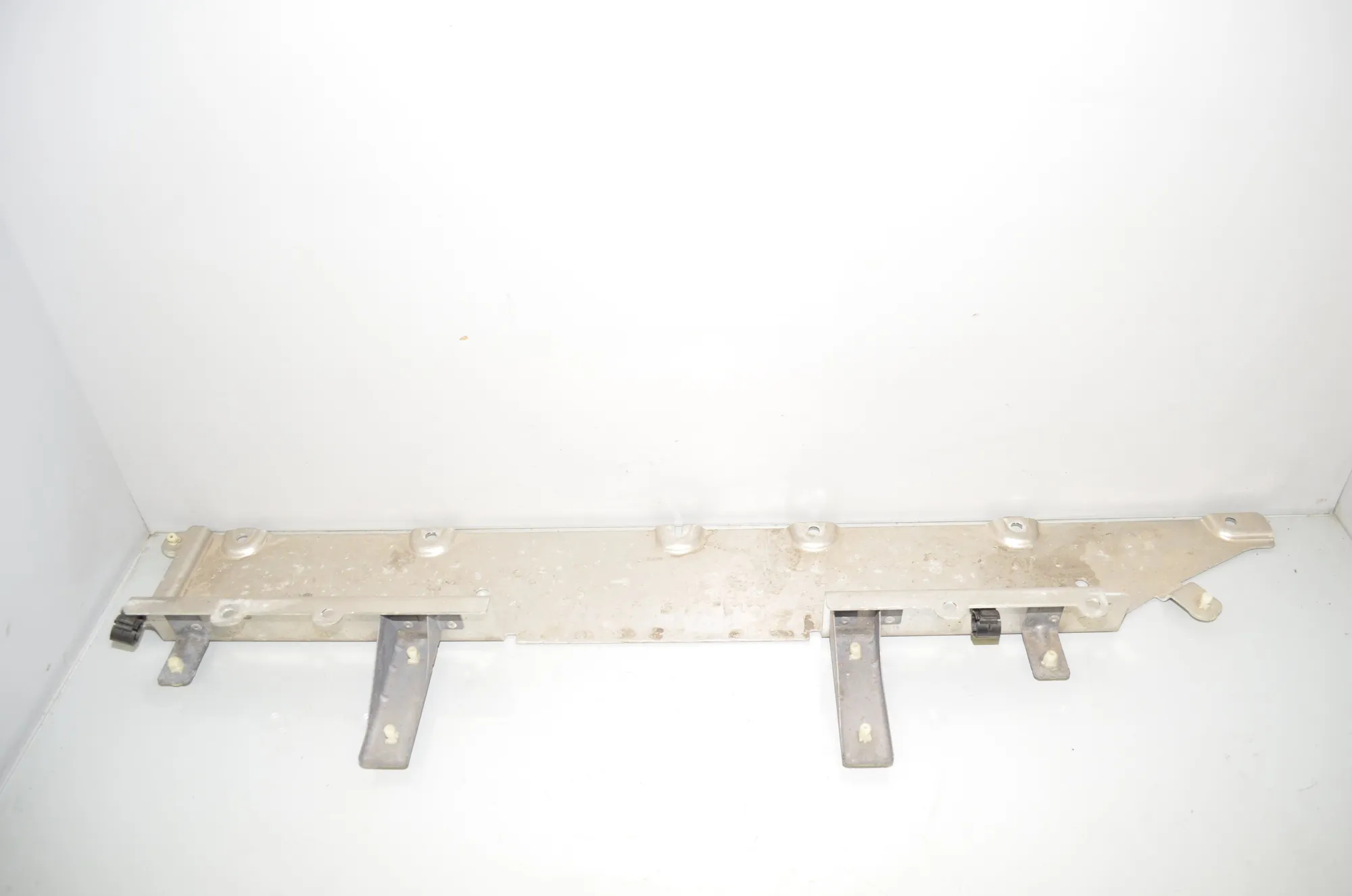 Other Body Parts – OEM 8834405 · BMW iX (I20) (2021 - -) xDrive 40 2021 – 2