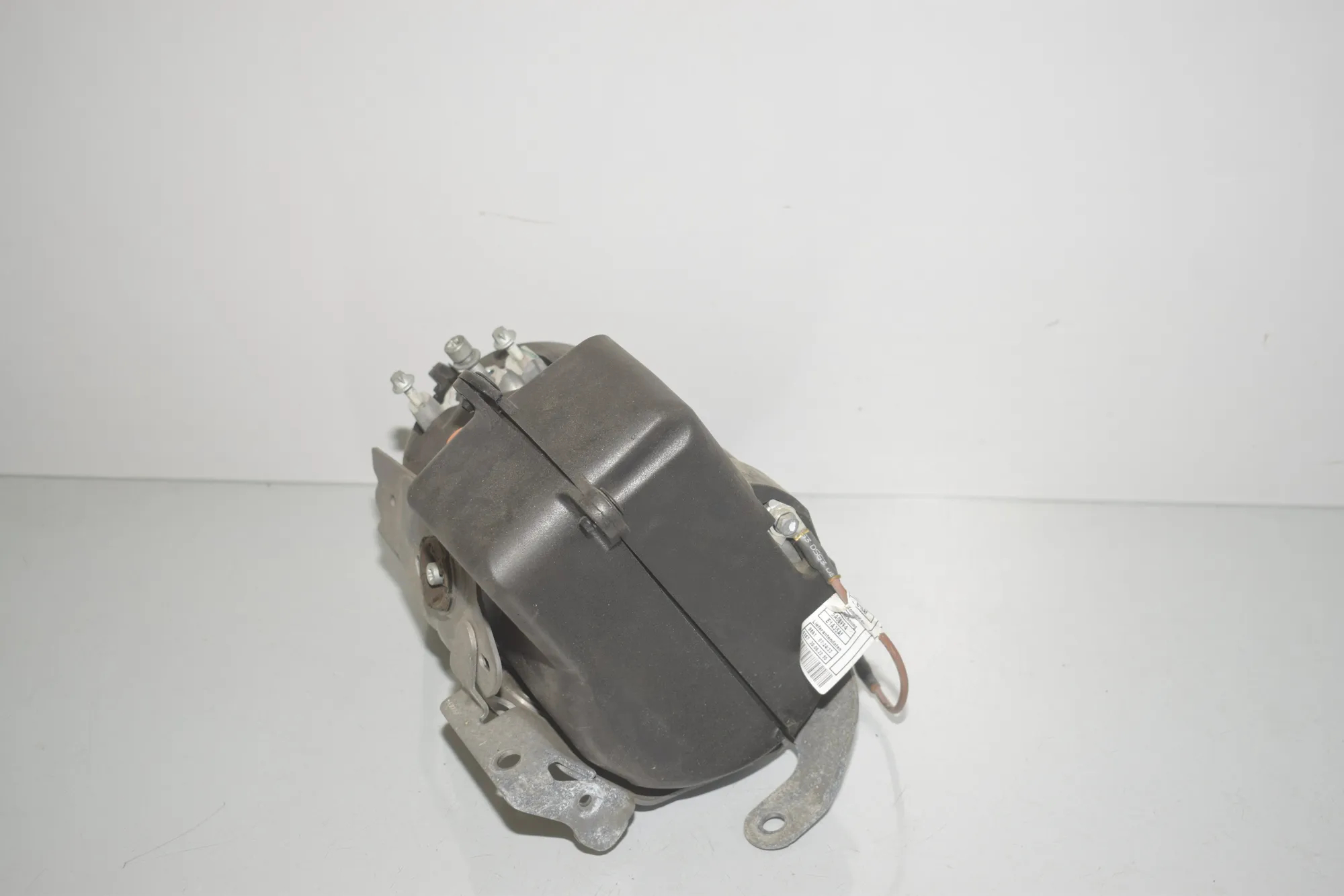 Air Condition A/C Pump – OEM 9871511 · BMW iX (I20) (2021 - -) xDrive 40 2021 – 5