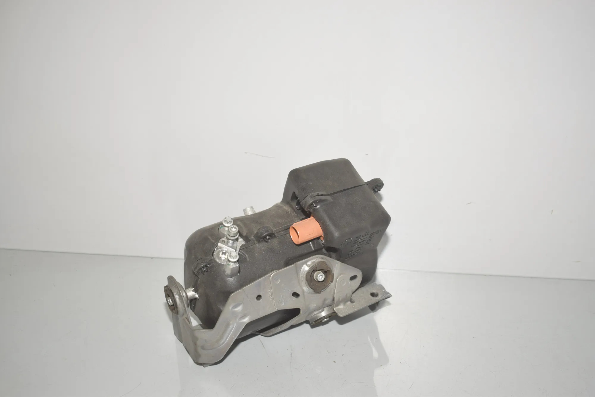 Air Condition A/C Pump – OEM 9871511 · BMW iX (I20) (2021 - -) xDrive 40 2021 – 3
