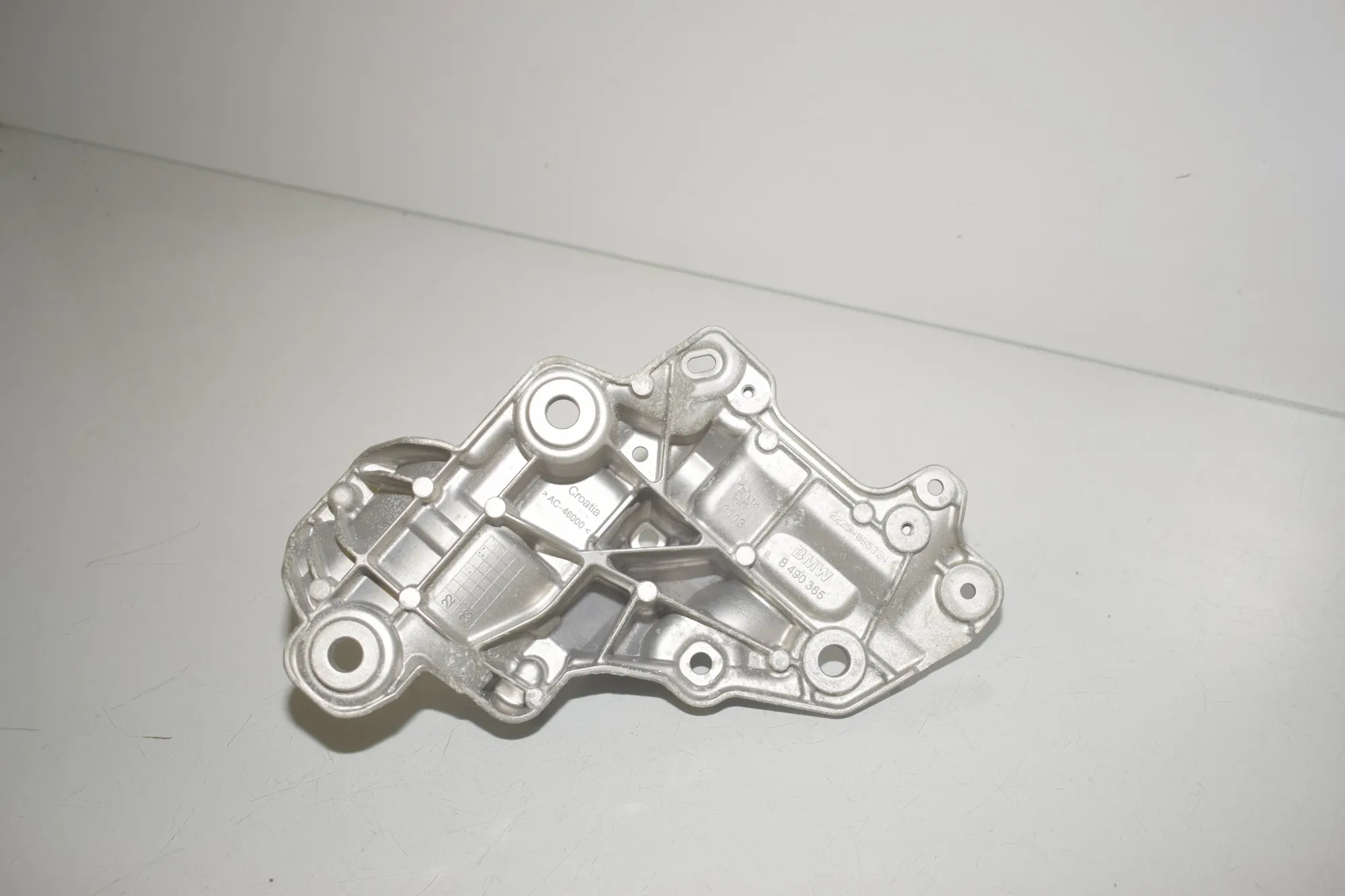 Other Body Parts – OEM 8490365 · BMW iX (I20) (2021 - -) xDrive 40 2021 – 4