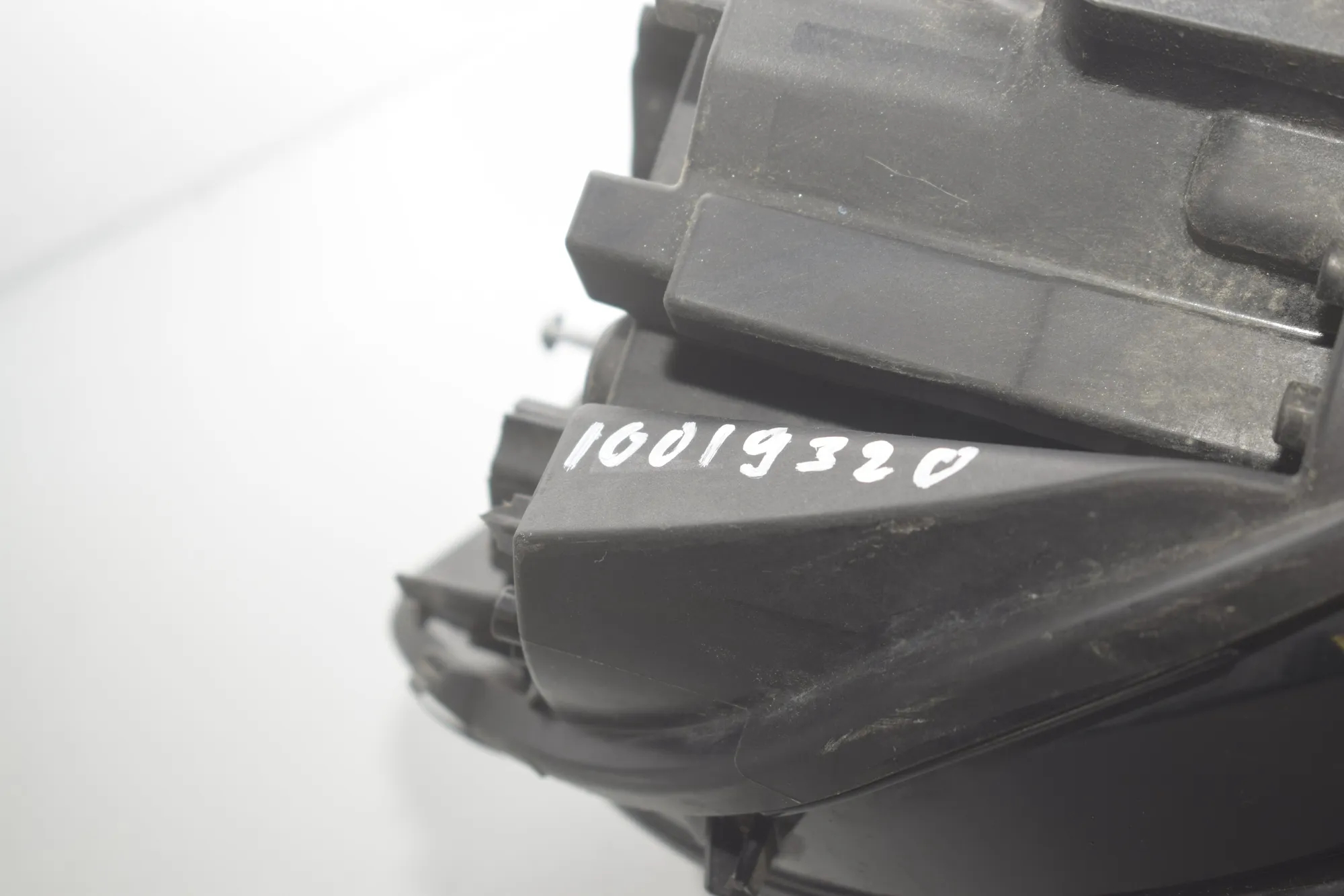 Front Left Headlight – OEM 5A017B5 · BMW 2 Gran Tourer (F46) 220 d xDrive 2020 – 12
