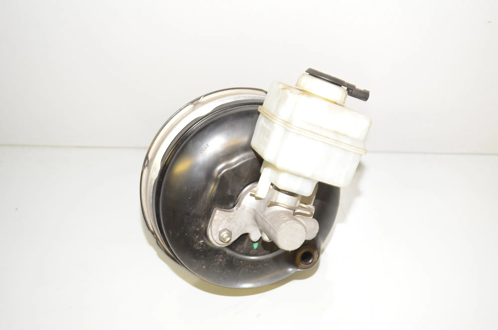 Brake Servo Booster – OEM 6792956 · BMW 5 (F10) 530 d xDrive 2012 – 3